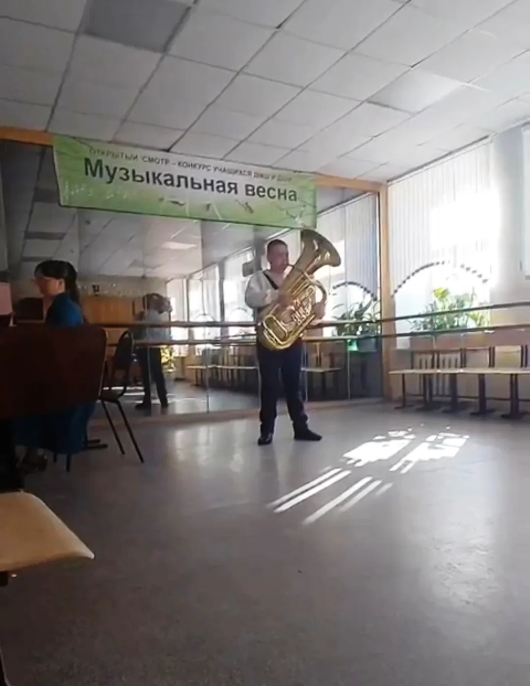 13 марта учащиеся ДШИ отделения "Духовые и ударные инструменты" посетили открытый облас...