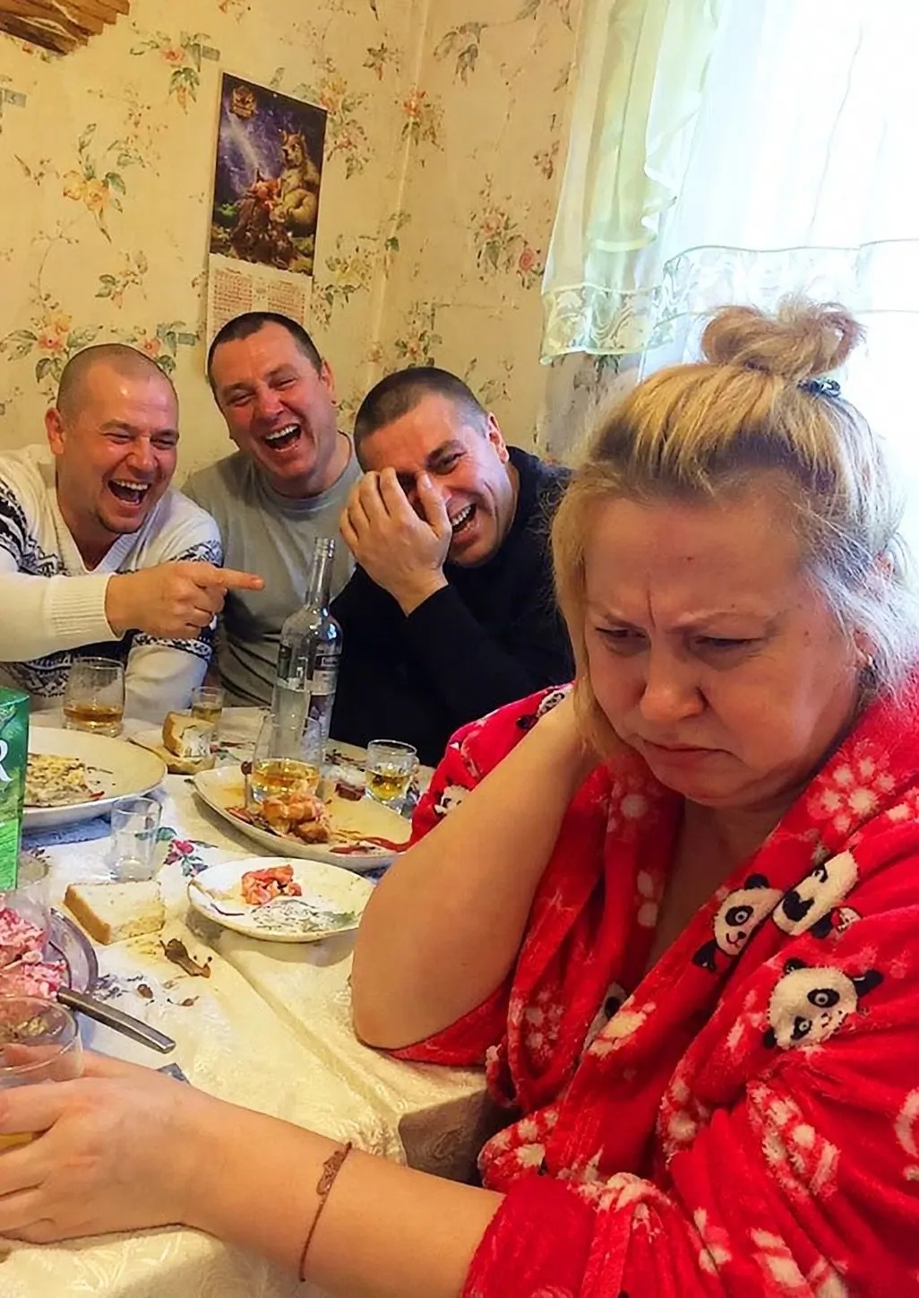 Друзья моего мужа годами называли меня «маслом». Когда я наконец спросила, почему, то с...