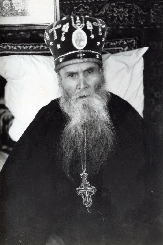☦️ Когда меня принуждали отречься от православной веры, то поставили в одной рясе на вс...