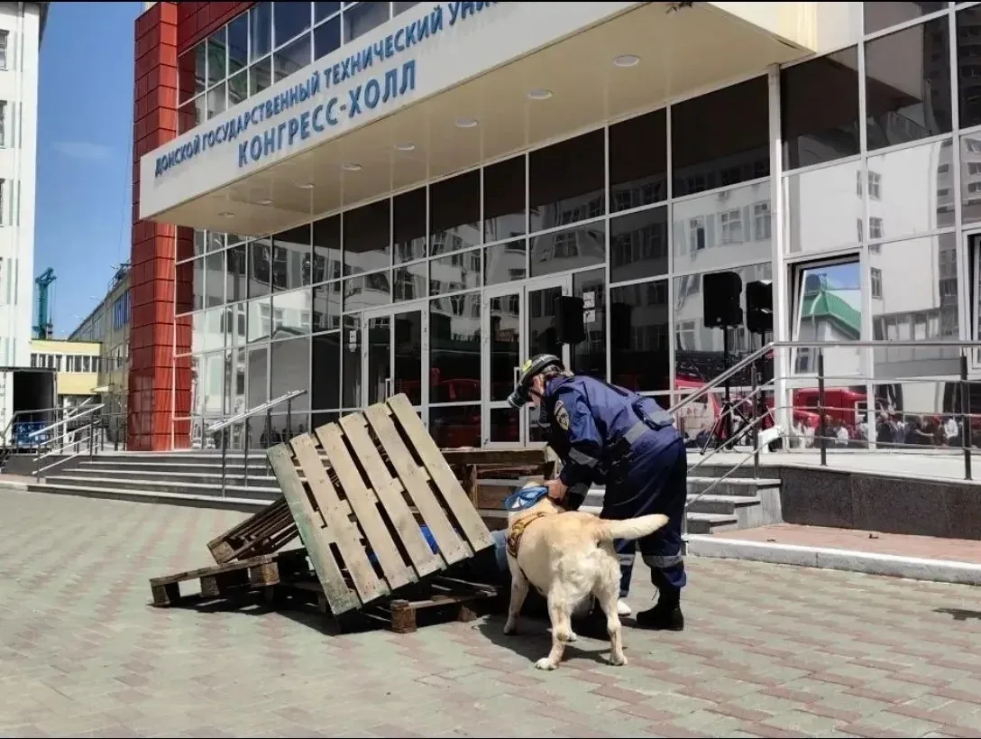 🚨Спасатель — не просто профессия: это навык, который может спасти жизнь рядом с тобой  👨‍🚒Донские сп