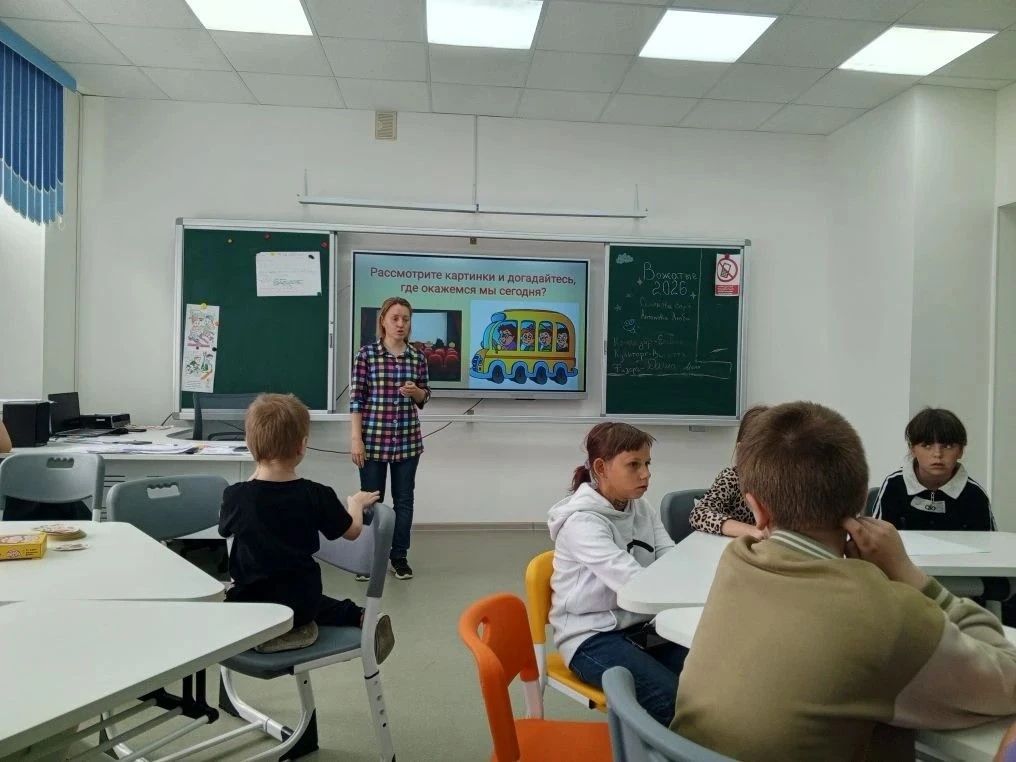 В рамках программы безопасности в пришкольном лагере школы 8 июня  прошли тематические ...