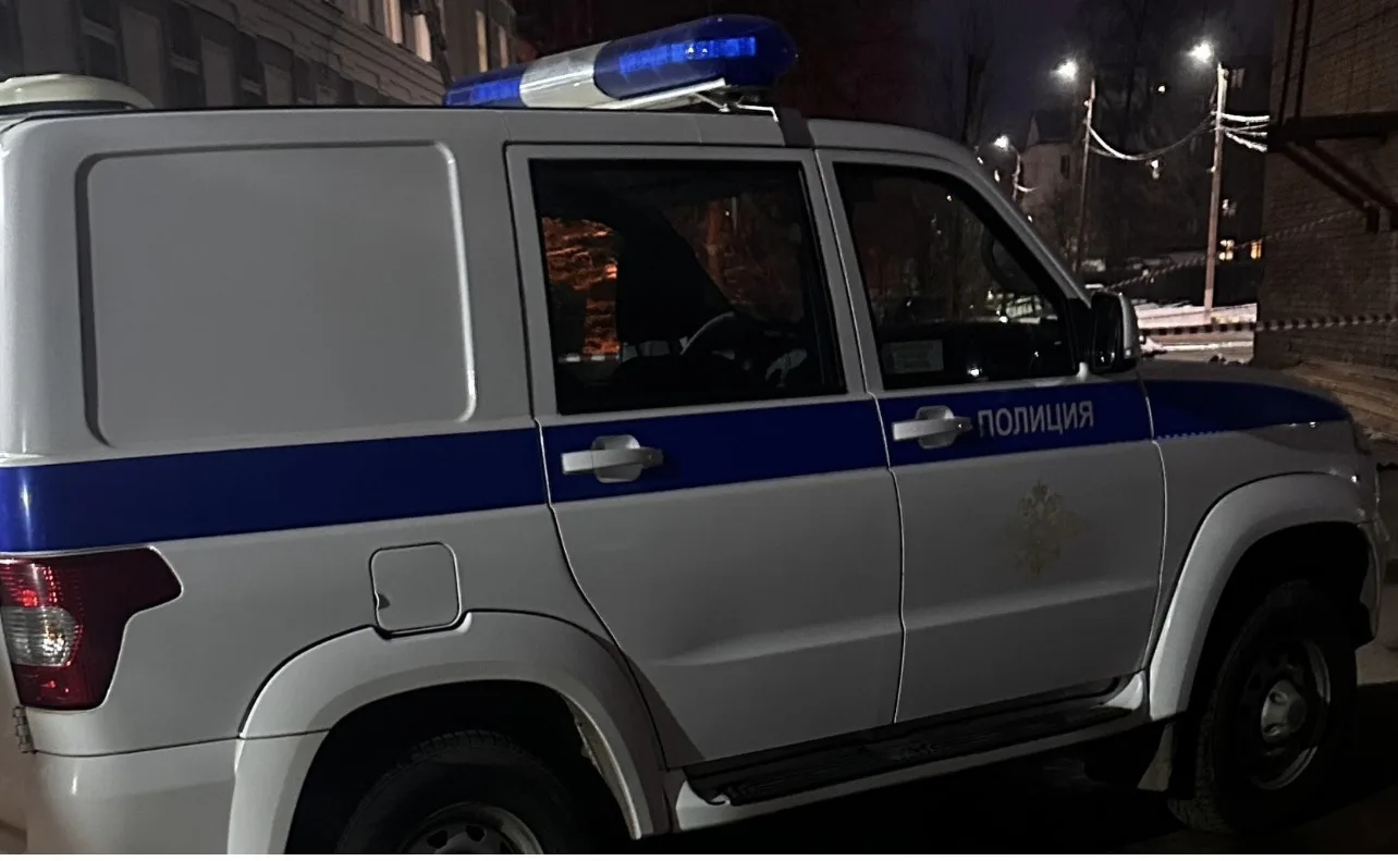 ⚡️В Алексине полицейские раскрыли кражу телефона, музыкальной колонки и банковской карты.