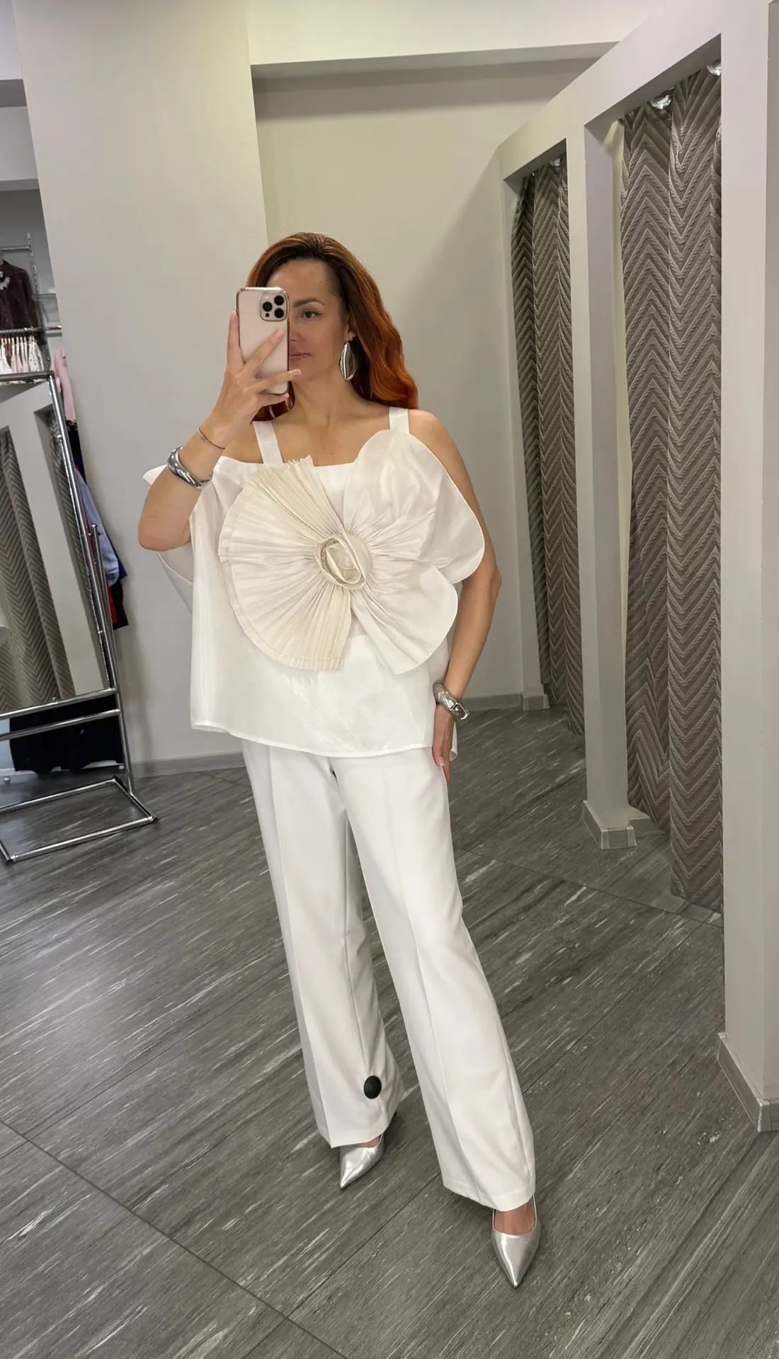 🌷NEW SUMMER🌷

✅блуза :48-56
✅брюки :42-50


Для оформления заказа нажмите на ссылку 👉[контакт скр