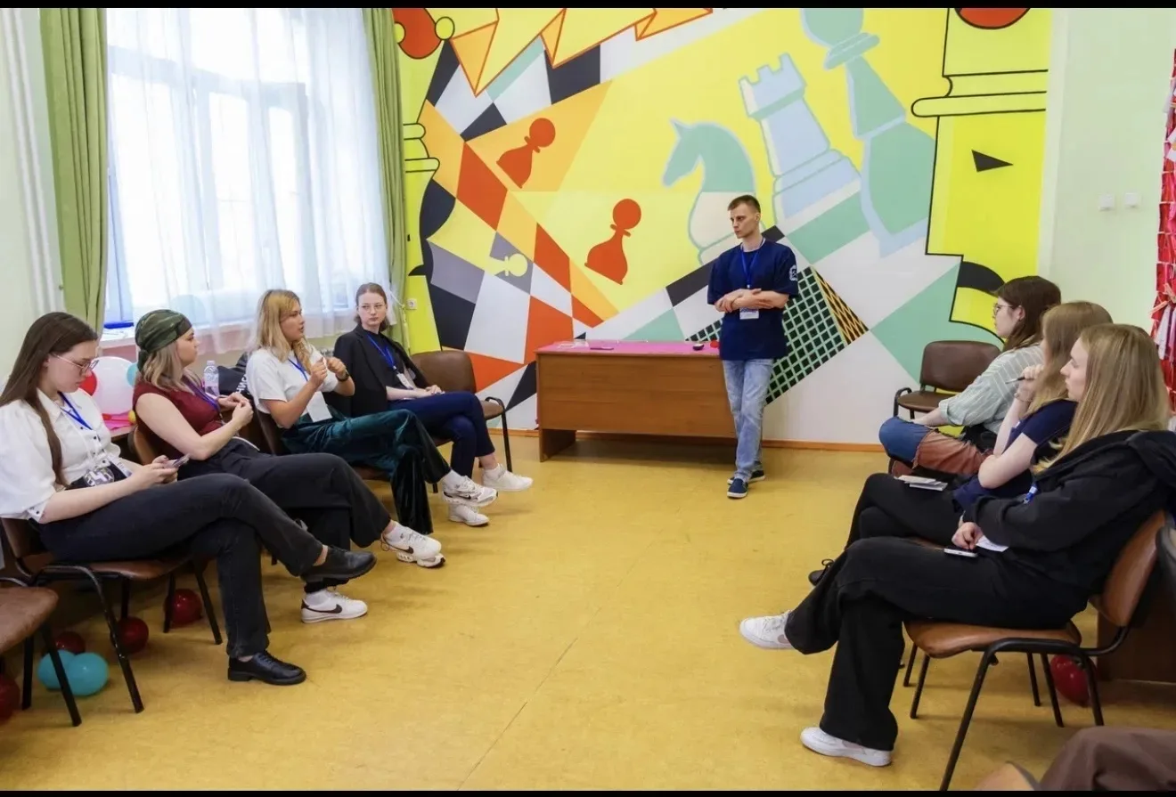 Как наши педагоги открыли «Формулу успеха» в ДЮОЦ «Родина»  Наши учителя вернулись из поездки, полно