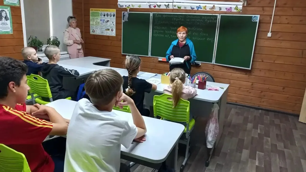 Василевская Мария Владимировна провела для участников школьного лагеря «Урок безопаснос...