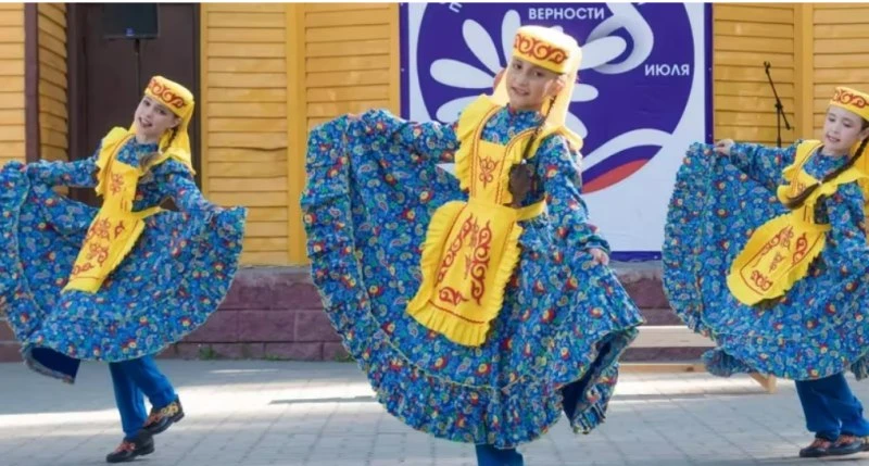 Праздничный концерт к Всероссийскому дню семьи, любви и верности