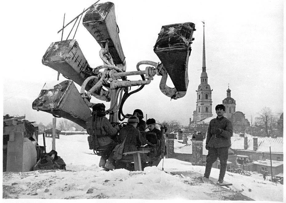 Аппapат для пpocлушивания нeба, Ленинград, 1942 г.