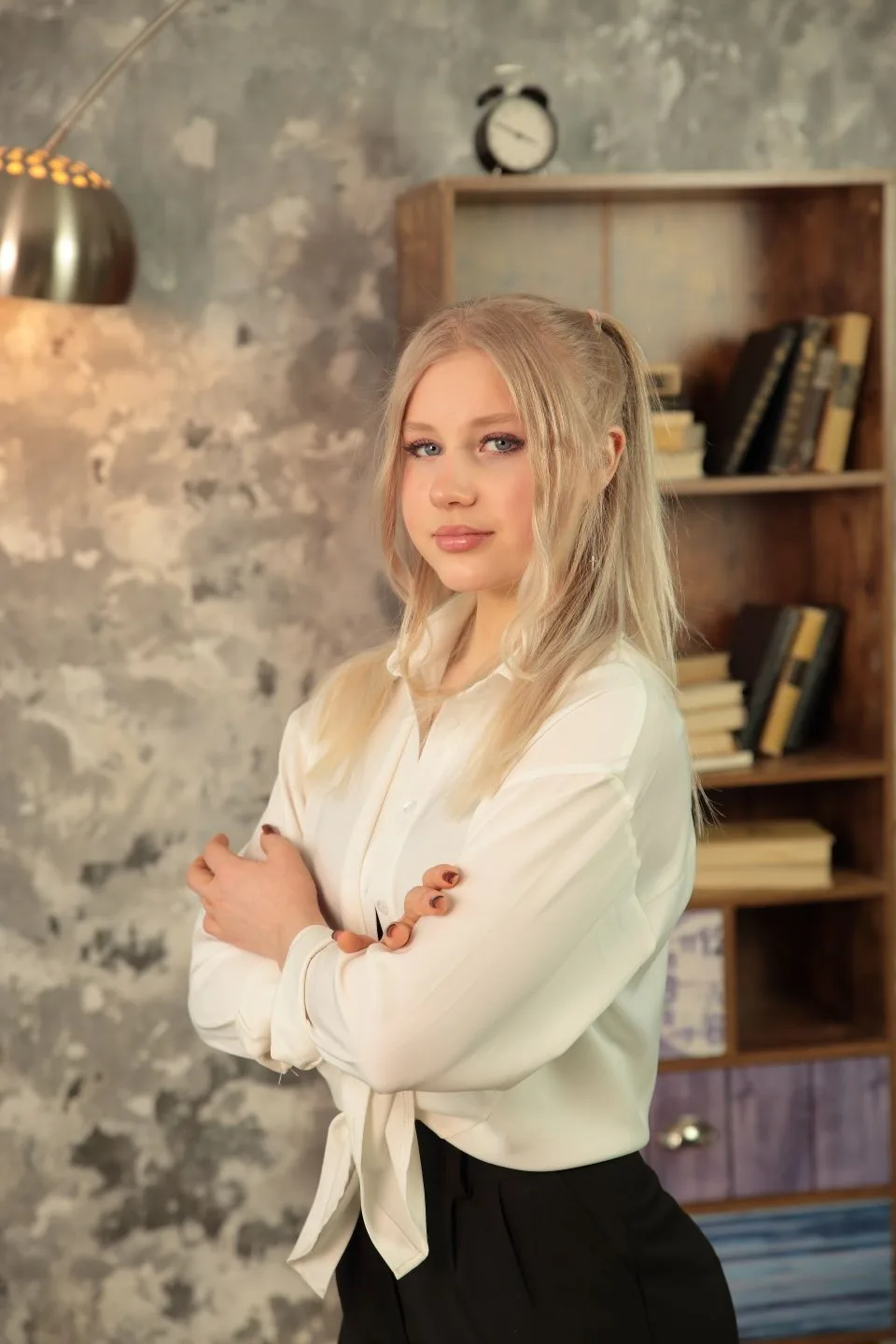 Мы продолжаем нашу рубрику #Гордость_школы13! 🌟
Сегодня мы хотим рассказать о яркой выпускнице наше