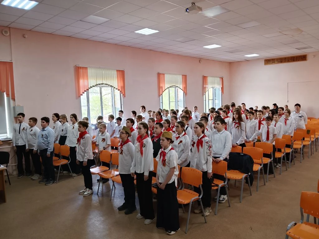 Шестиклассники в проекте Песни Великого Подвига рассказывали об известных песнях, вошедших в кинофил