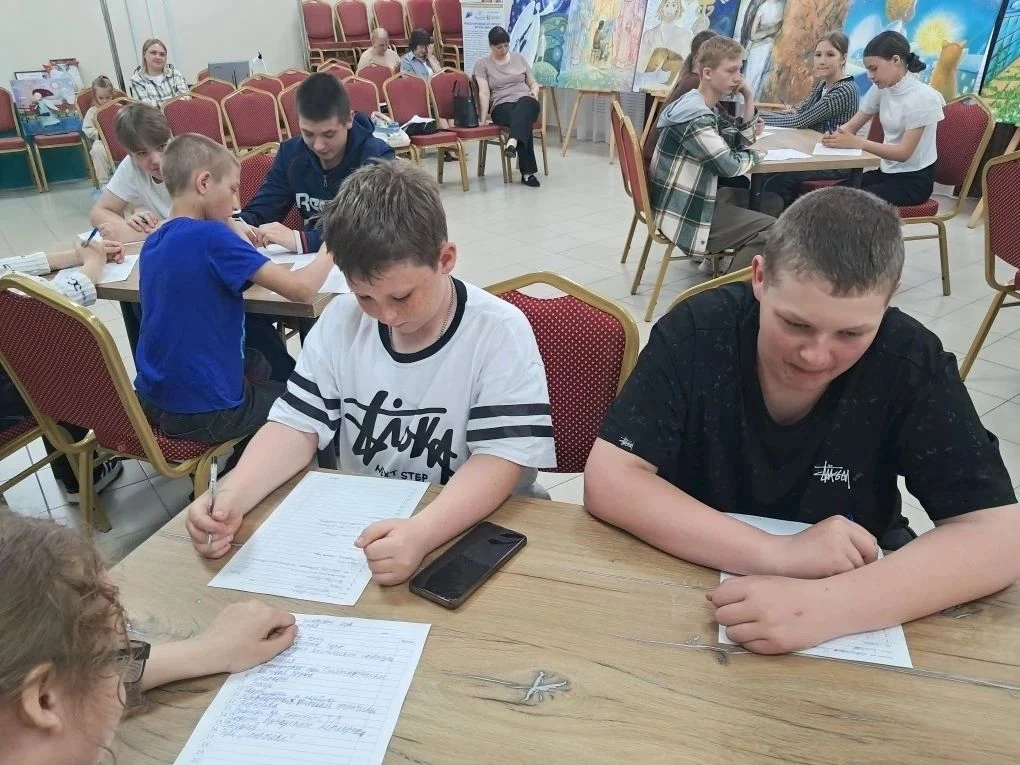 Ученики  Ровненской школы приняли участие в финале интеллектуальной игры «Эрудит». 
Шаферов Тихон пр