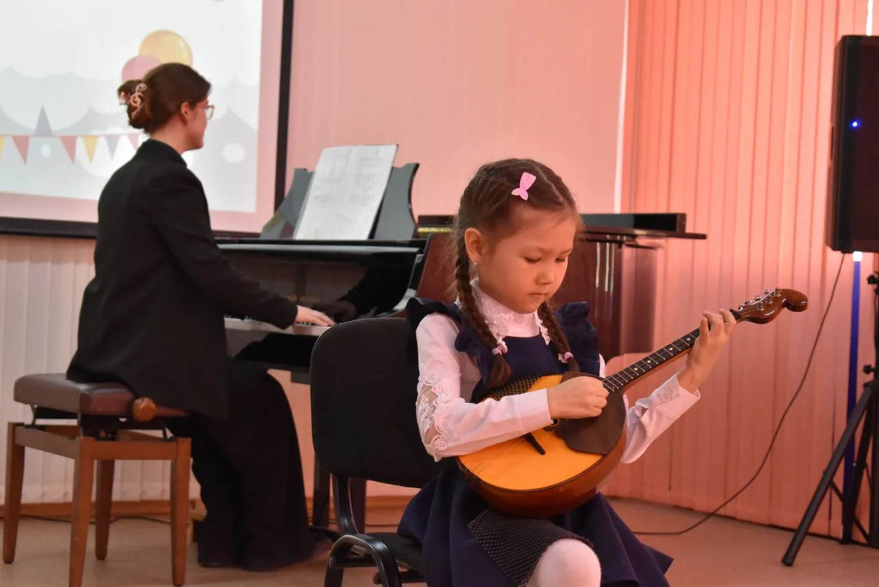 🎹🎤🎻Вчера в нашей школе состоялся концерт «Пятнашки-первоклашки» — самый трогательный...