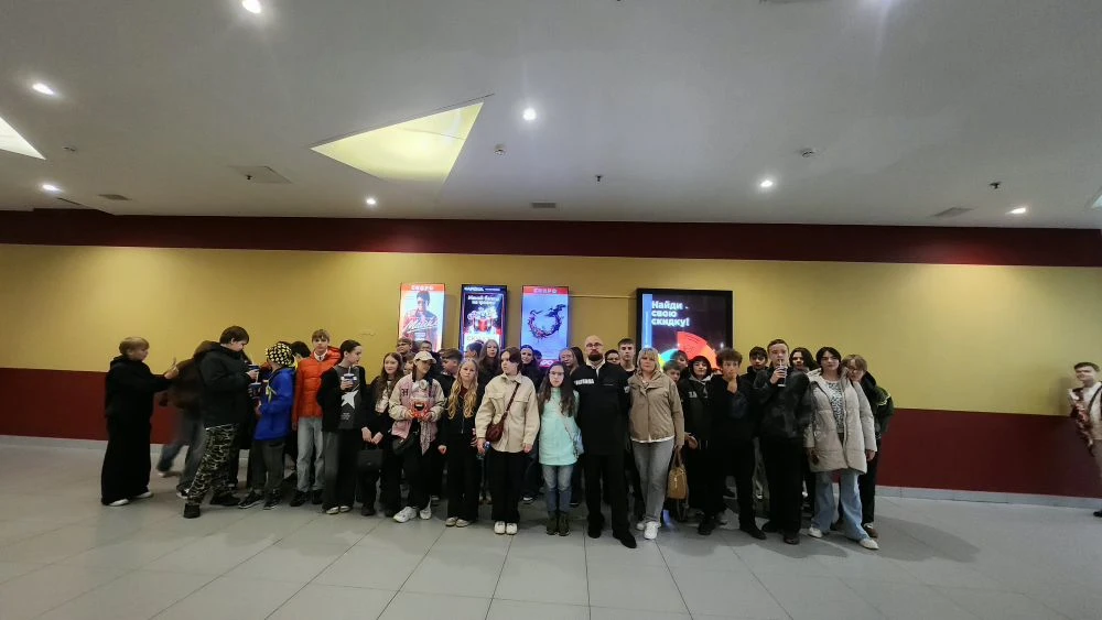 🎬 В кино всей параллелью! 🍿🍿
