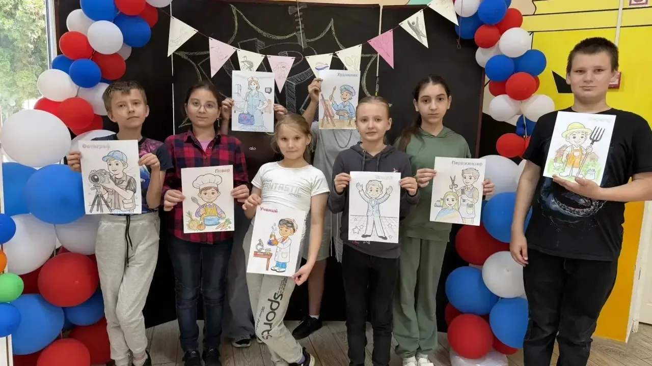 Сегодня в нашем лагере прошел «День профессий»! Мы не просто играли, а по-настоящему за...