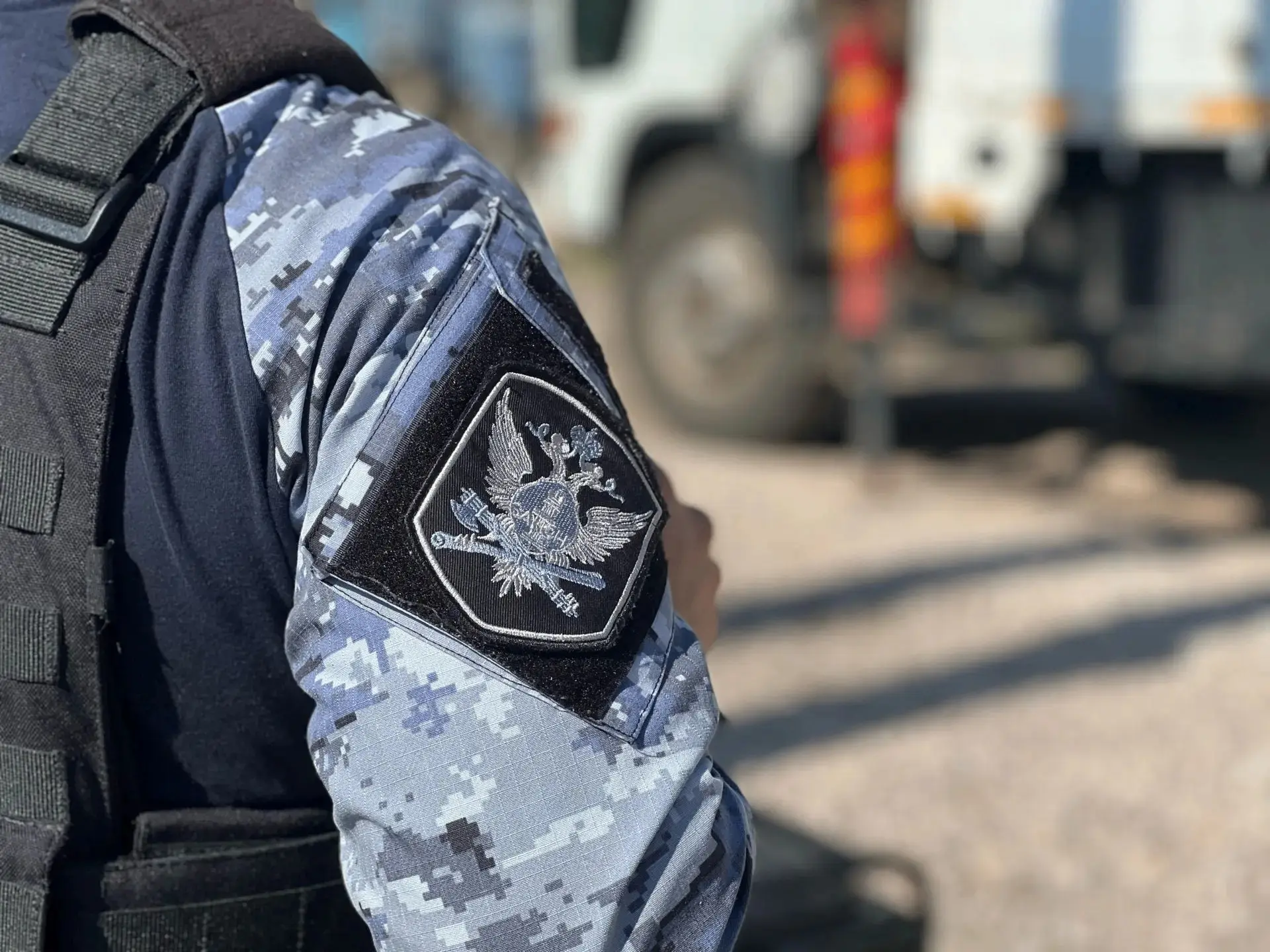КОНФИСКОВАЛИ В ПЕРВЫЙ ЖЕ ДЕНЬ
Судебные приставы конфисковали автомобиль у железногорца, севшего за р