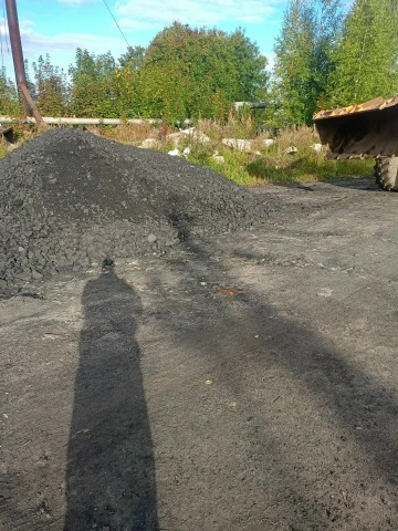 Буртование угля,котельная Межевской школы. Подготовка к новому отопительному сезону 202...