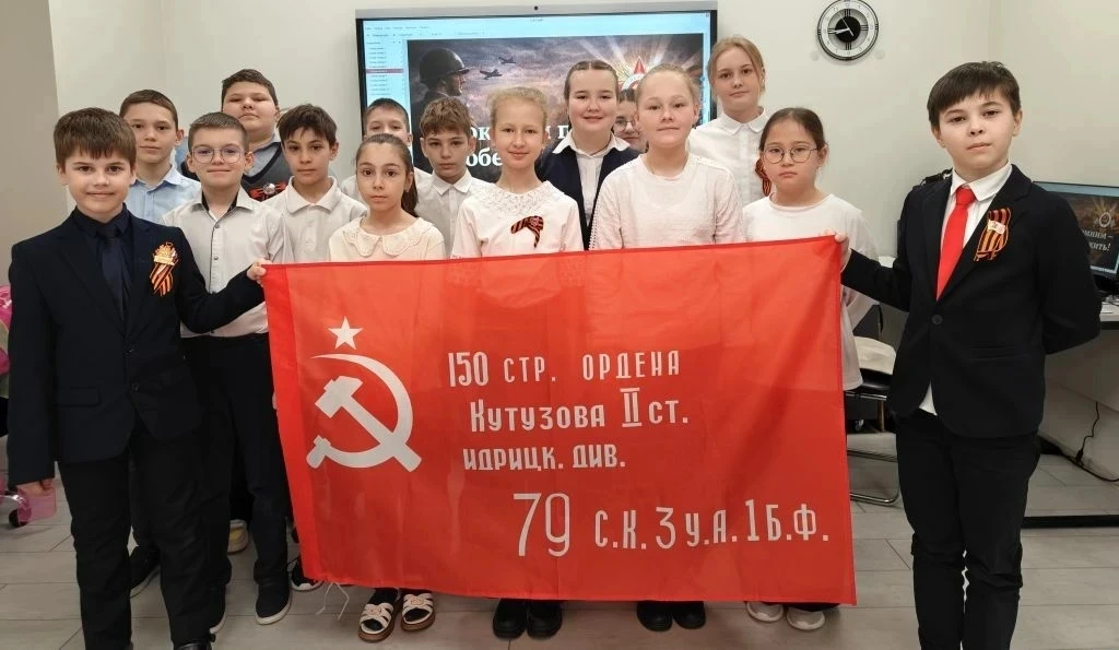 🇷🇺 «Разговоры о важном»: Музыка, которая помогла победить  В преддверии Дня Победы в нашей школе про