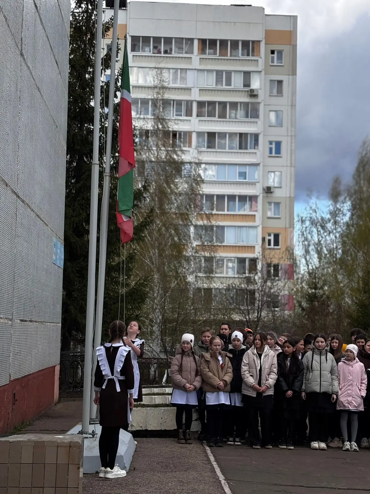 Память поколений: флешмоб в школе №58 ко Дню Победы!  Сегодня, 29 апреля 2026 года, ученики школы №5