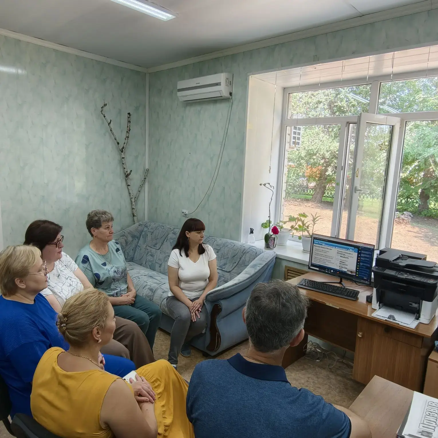 Повышение финансовой грамотности
Специалисты комплексного центра социального обслуживания населения 