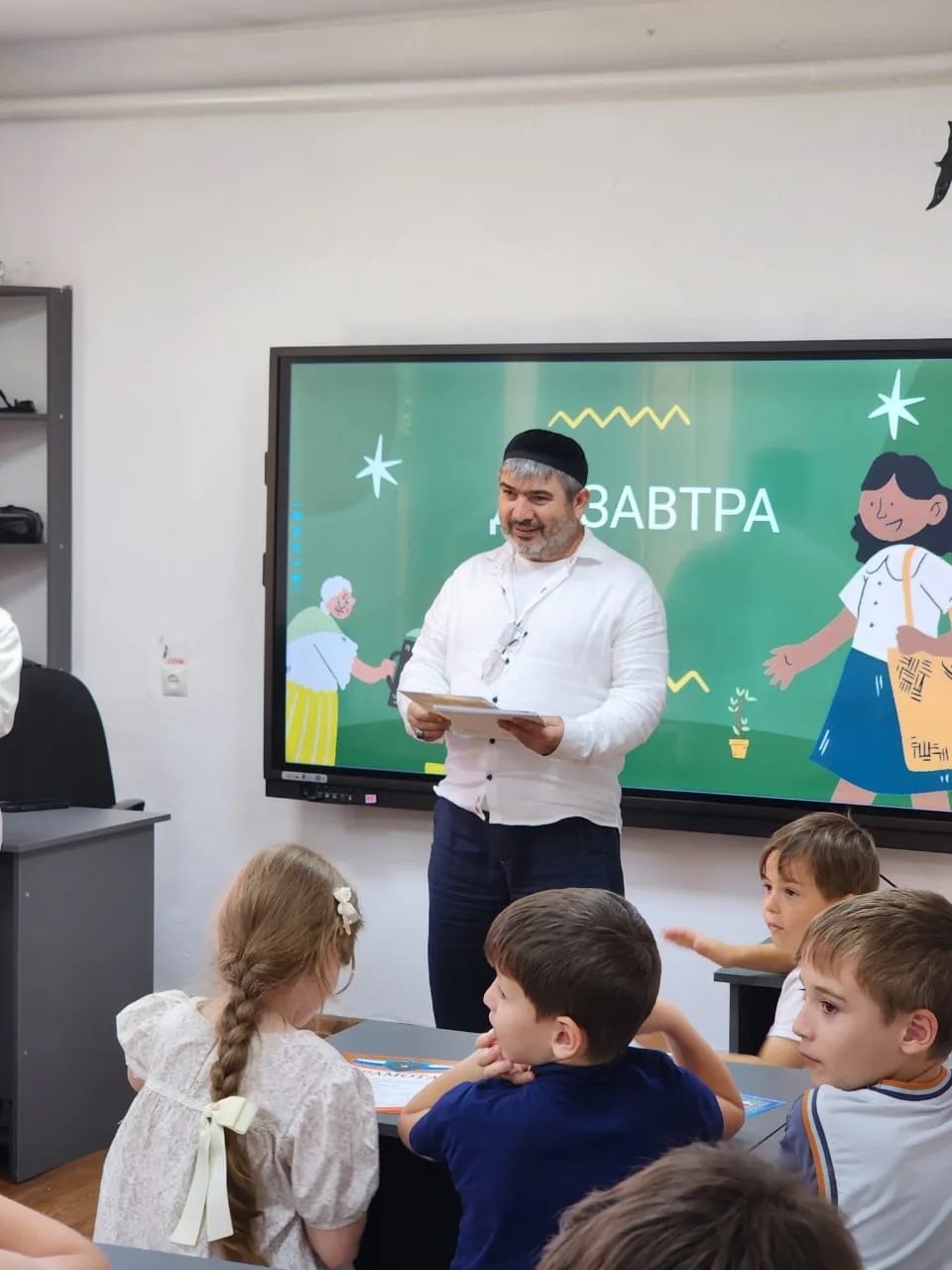 Сегодня в Доме юных техников города Гудермес состоялось торжественное закрытие второй смены летней ш