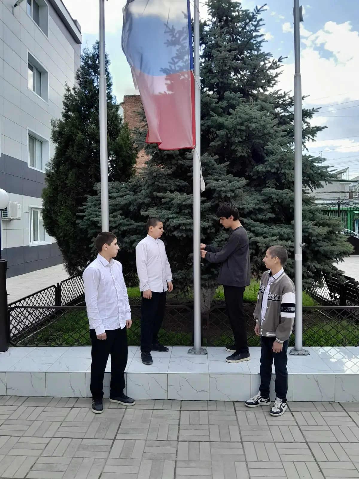 🇷🇺 РАЗГОВОРЫ О ВАЖНОМ 🇷🇺

Утро понедельника 27 апреля 2026 года в УОР традиционно началось с тор