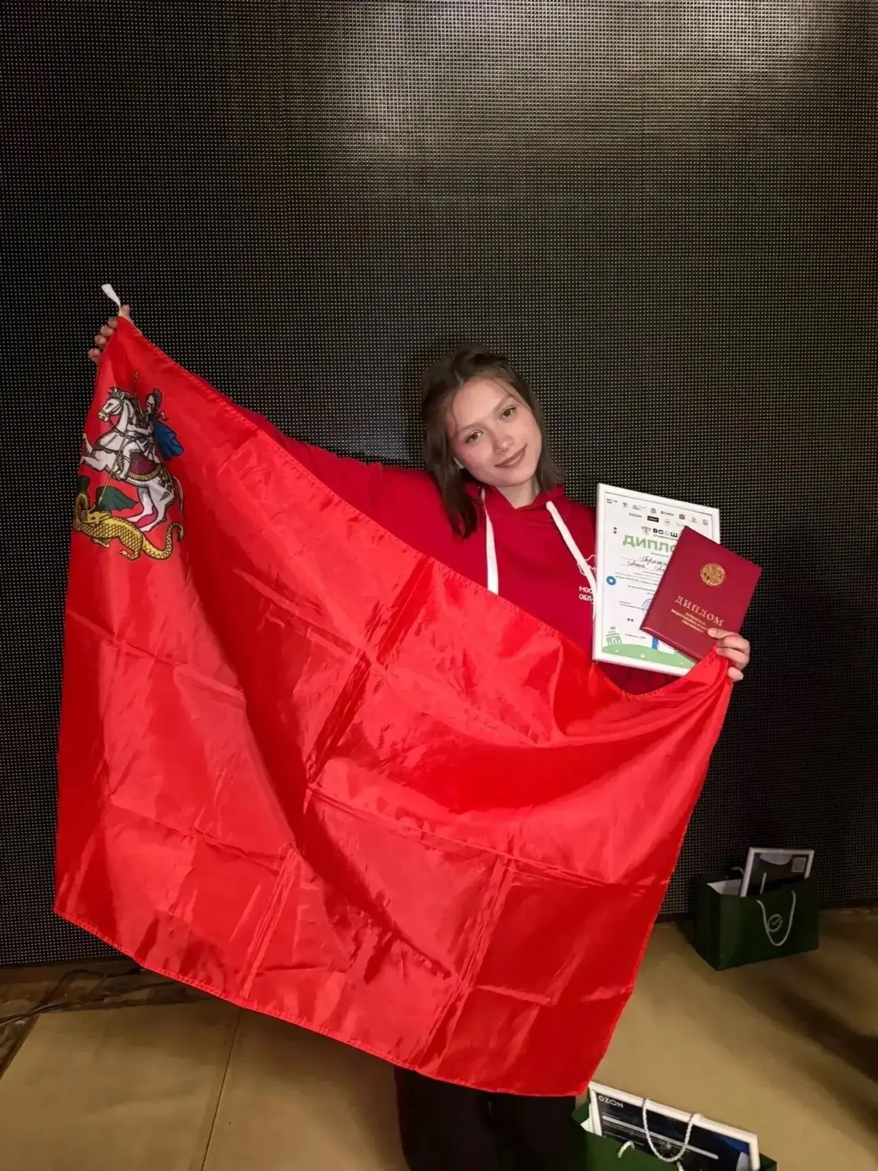 🏆 Победа на всероссийском уровне: ученица нашей школы — Анна Т. — стала победителем заключительного 