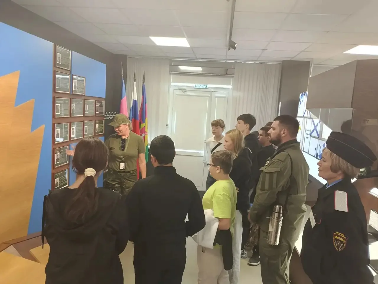 7 «Б» класс посетил военно-патриотический комплекс «Патриот» в станице Старомышастовско...