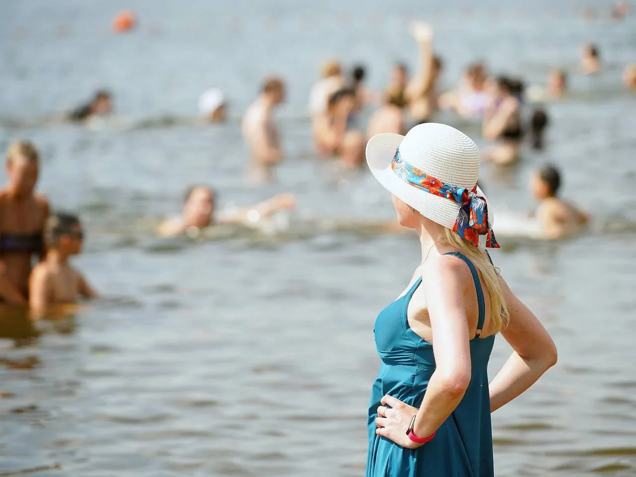 🏖  Роспотребнадзор назвал пляжи Москвы, открытые для купания:

💎Белое озеро и Путяевский пруд №1 (