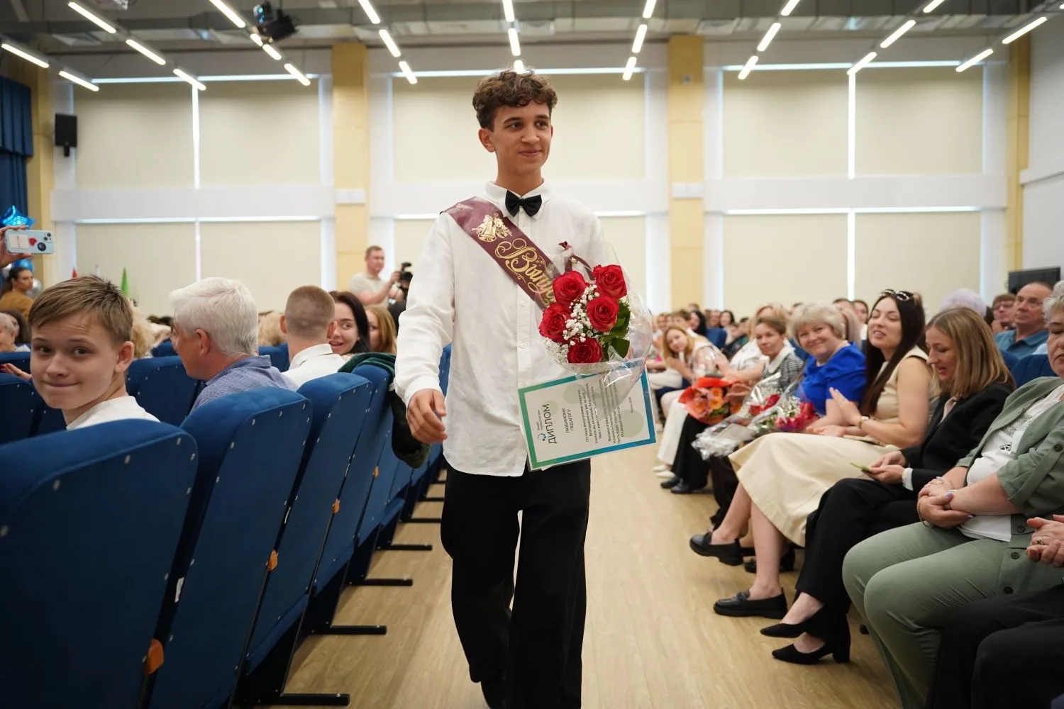 🔔В корпусе «Перспектива» Шатурского лицея для учащихся 11-х классов прозвучал последний звонок. 🫶Это