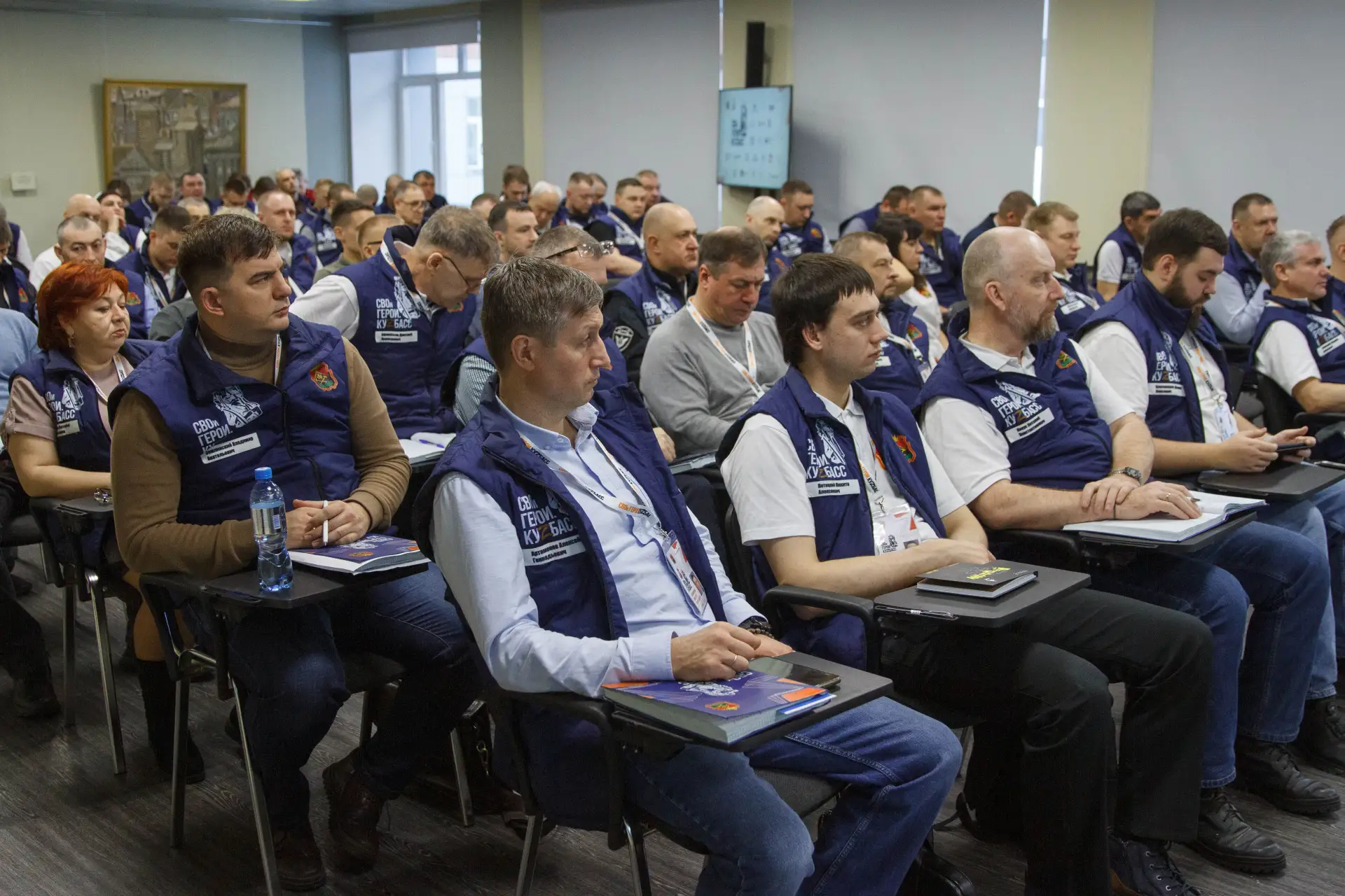 В КемГИК прошла встреча с участниками губернаторской программы «СВОи Герои. КуZбасс»  ❇️ Сегодня, 11