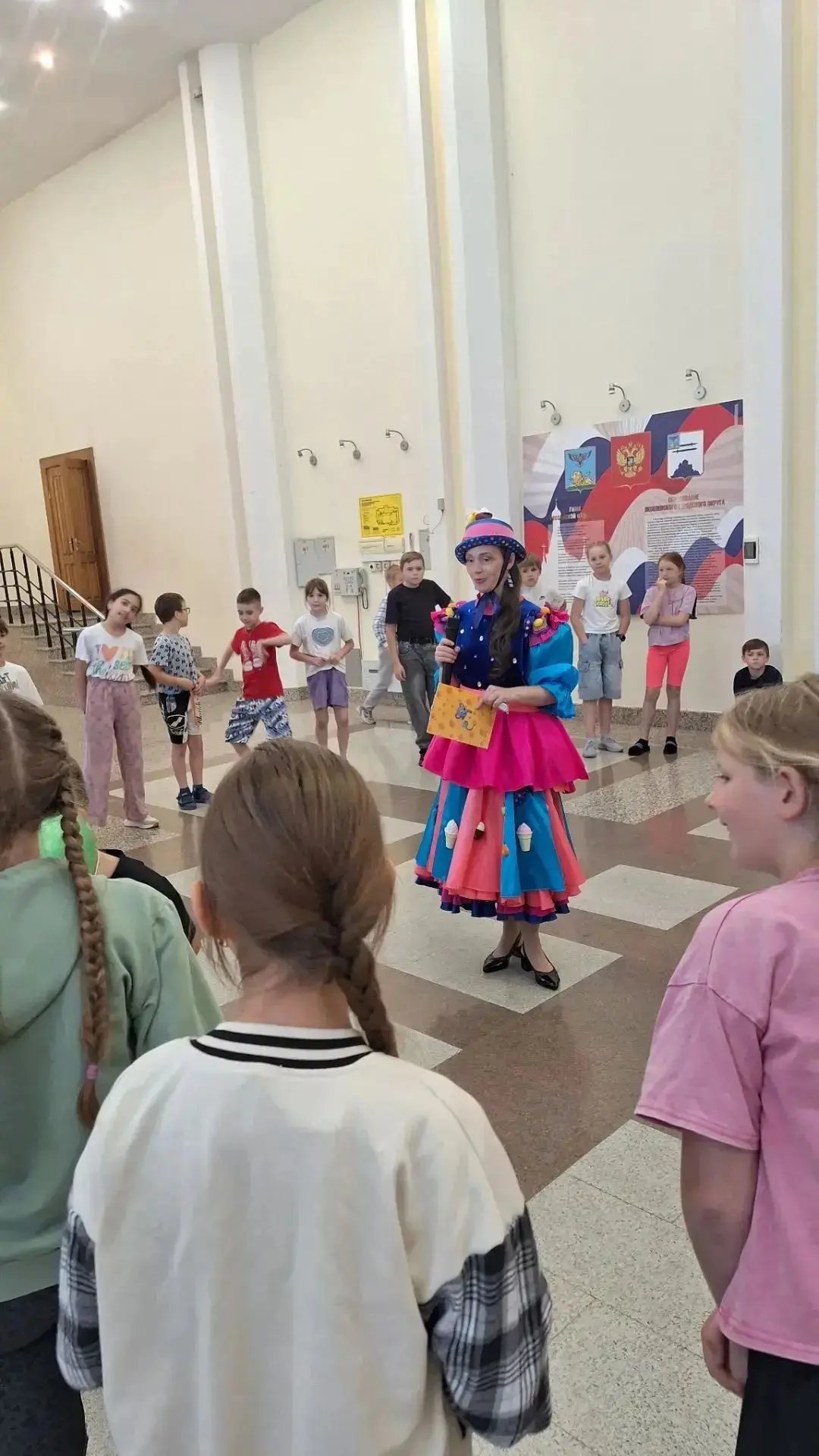 Лето — маленькая жизнь! Особенно когда она наполнена танцами, музыкой и смехом. ☀

Сегодня в нашем Ц