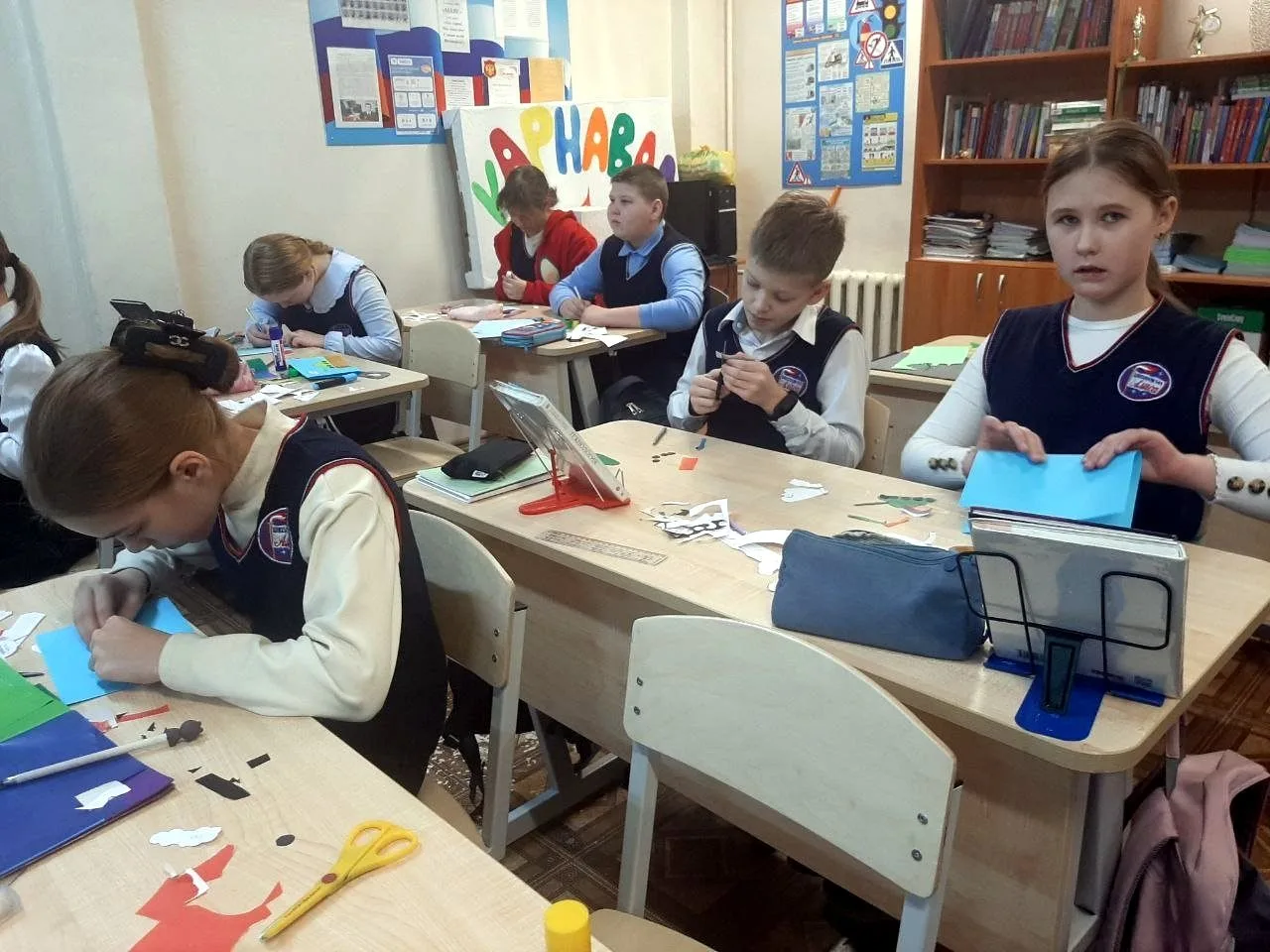 🇷🇺🌟6 февраля в нашей школе состоялся сбор гуманитарной помощи для наших земляков из 89-го танкового 