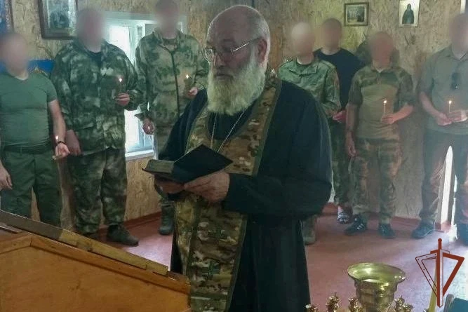 ☦️ В зоне проведения специальной военной операции старший священник Росгвардии протоиерей Святослав 