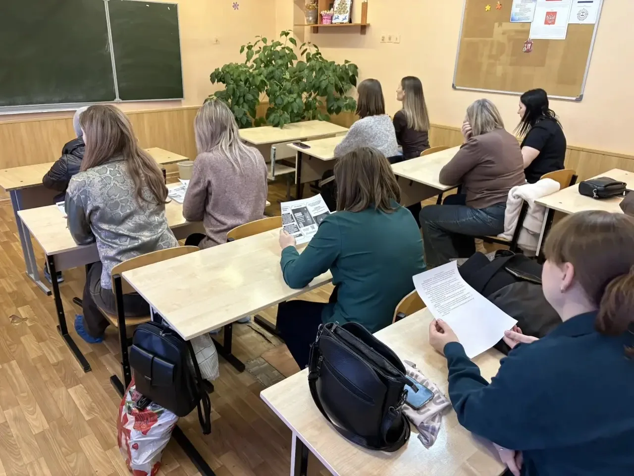 ✍🏻 Родительские собрания   ✨В школе 27 были проведены родительские собрания на тему: Безопасность на