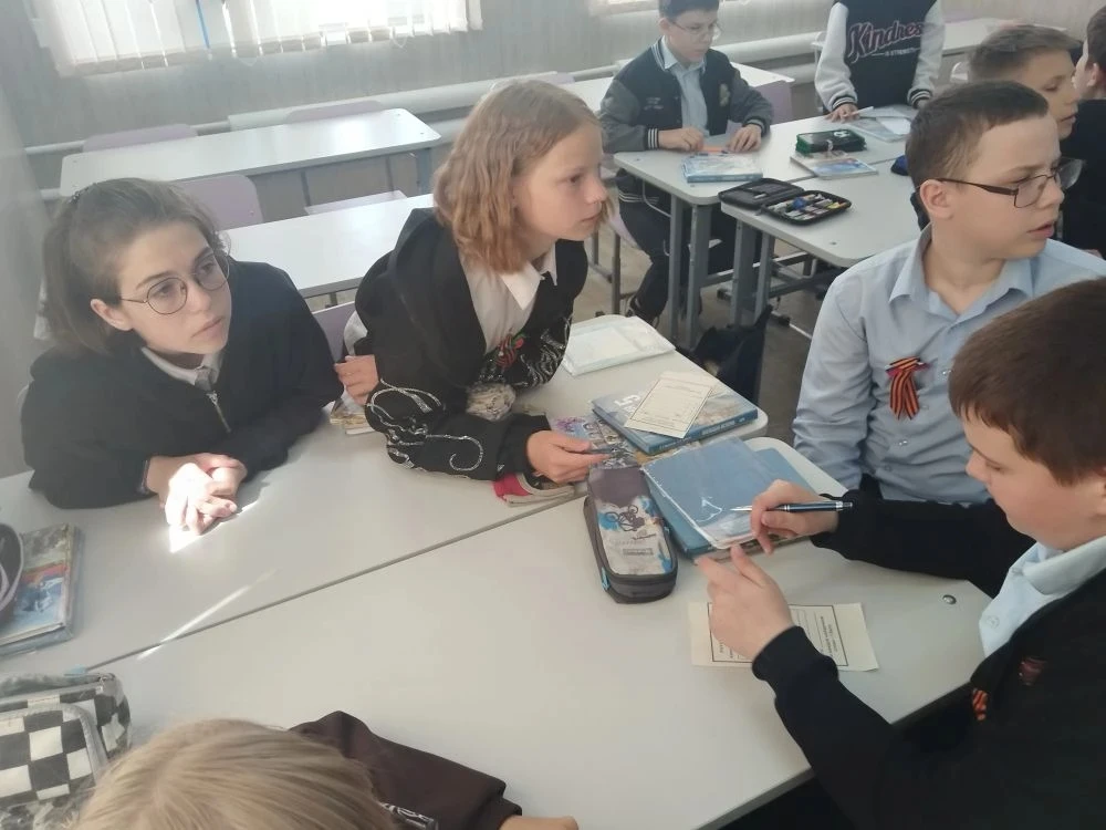 ЗНАТЬ, ЧТОБЫ ПОМНИТЬ  ✏️На этой неделе учитель истории Елизавета Ивановна Горбуля провела в 5 «А» и 