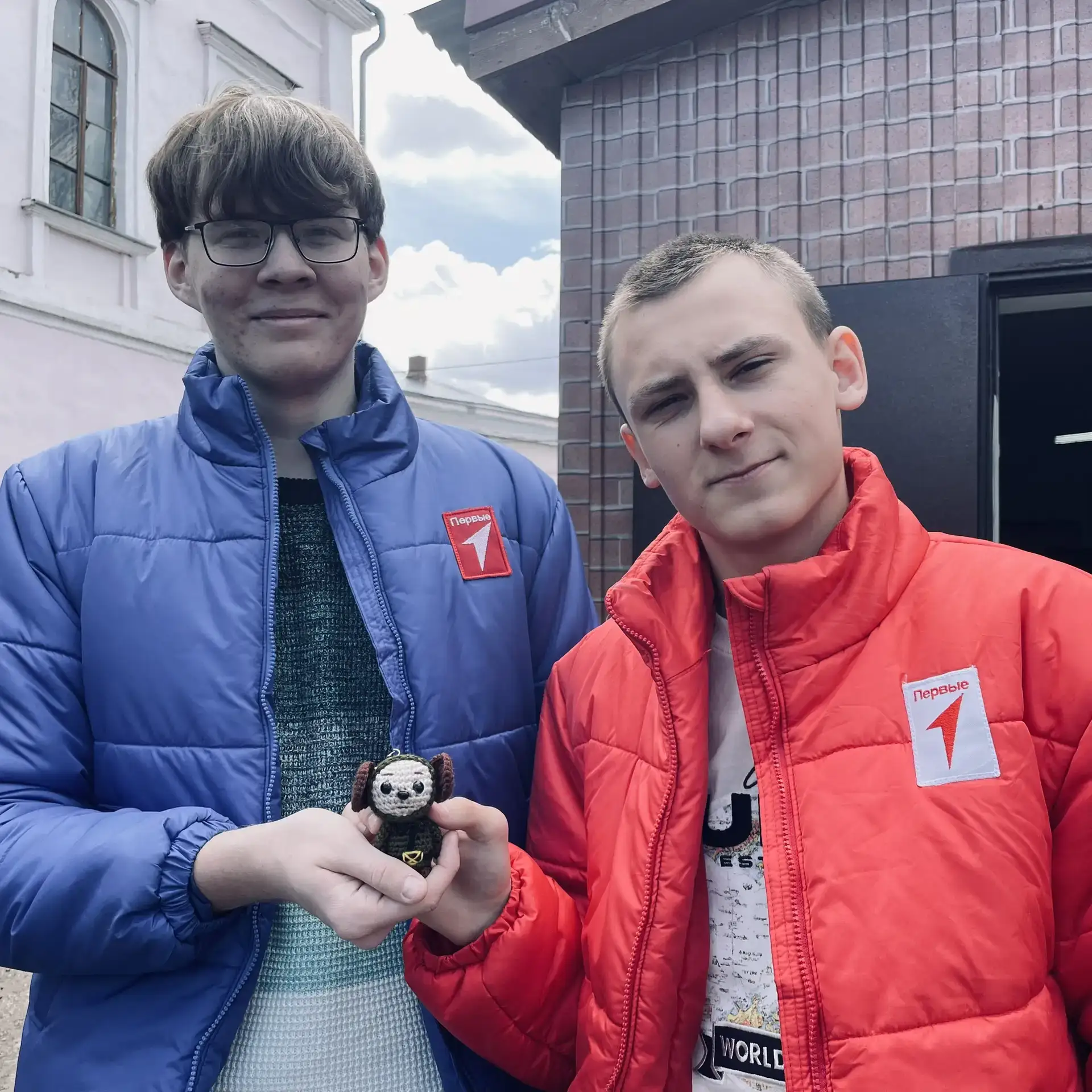 Когда дело касается помощи, ученики Шестого доказывают, что готовы действовать с душой. 💪 Вместе с р
