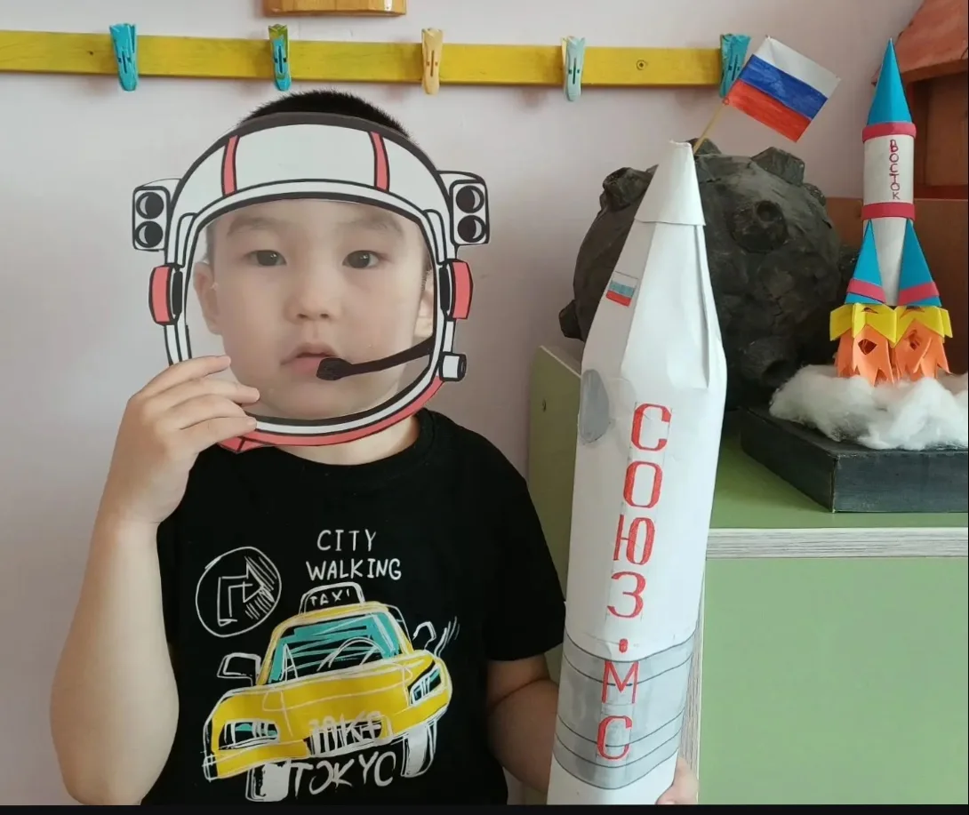 На этой неделе группа " Чуораанчык" превратилась в настоящий космический центр! В рамка...