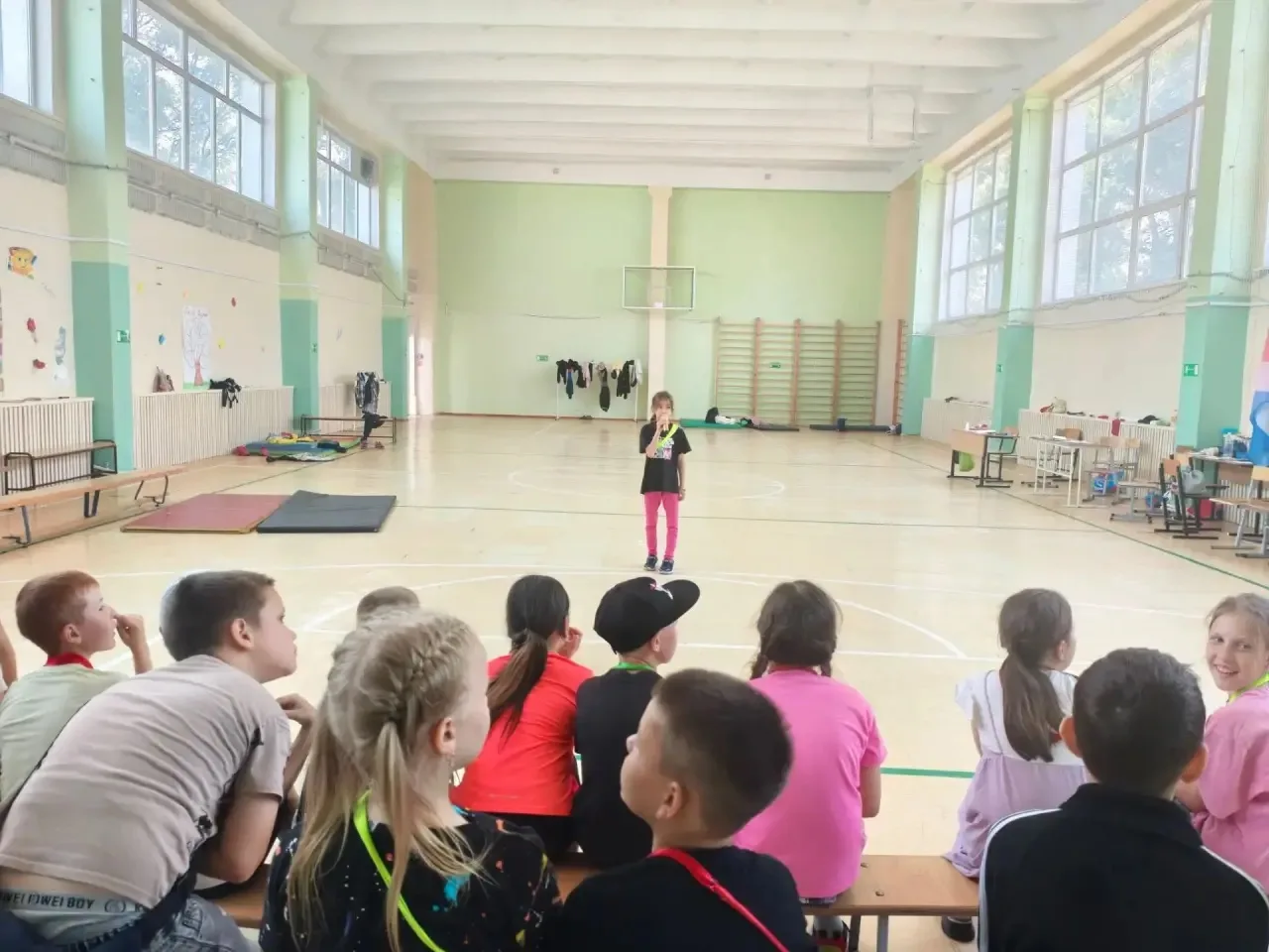 Всем привет! 👋 ✨
✨🌞 6 июля в пришкольном лагере "Дружба"
"День талантов, улыбок и вежливости" 😁

