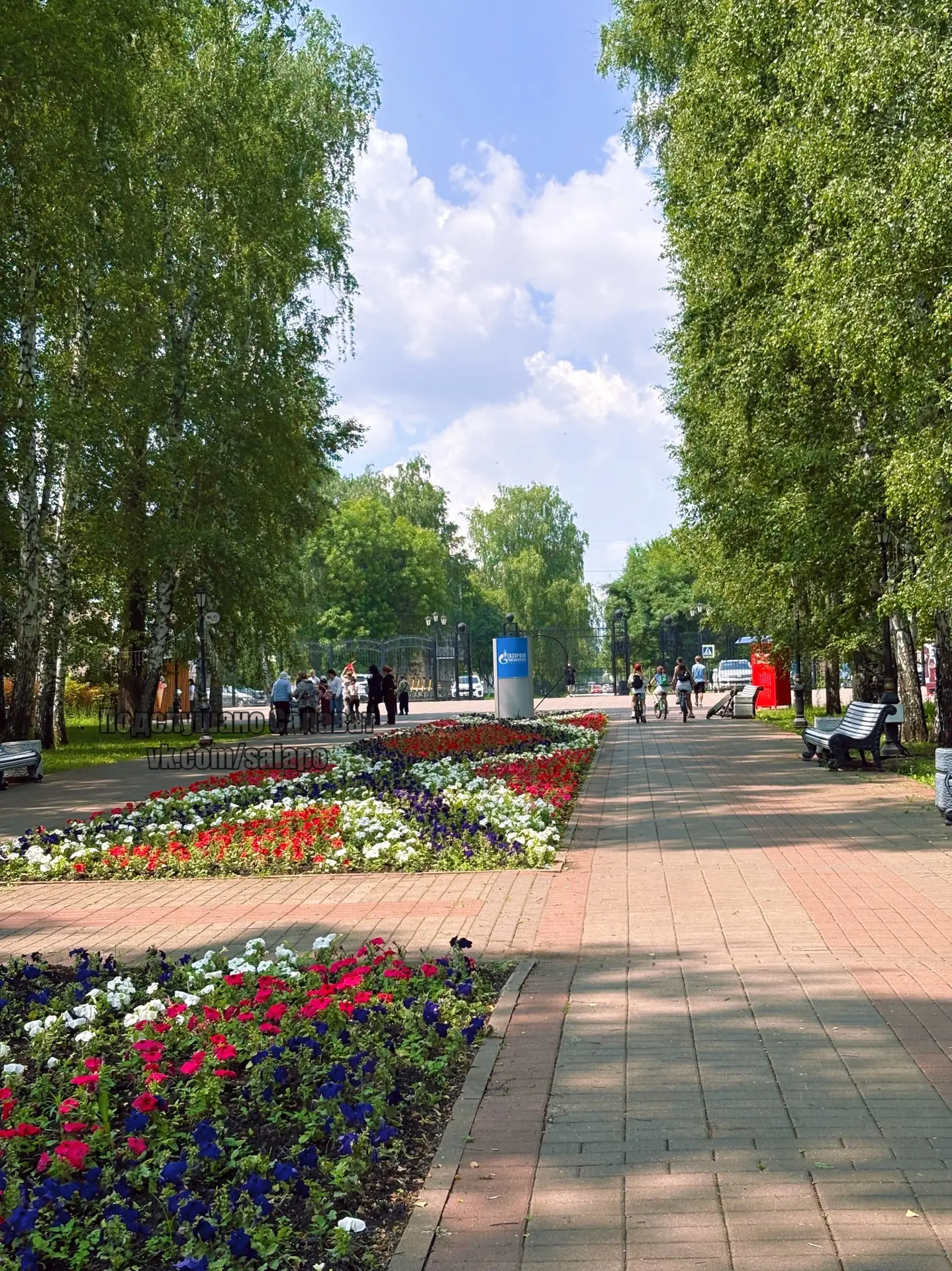 Солнечный день в Салавате 🌞☁️

Подписаться на Подслушано Салават