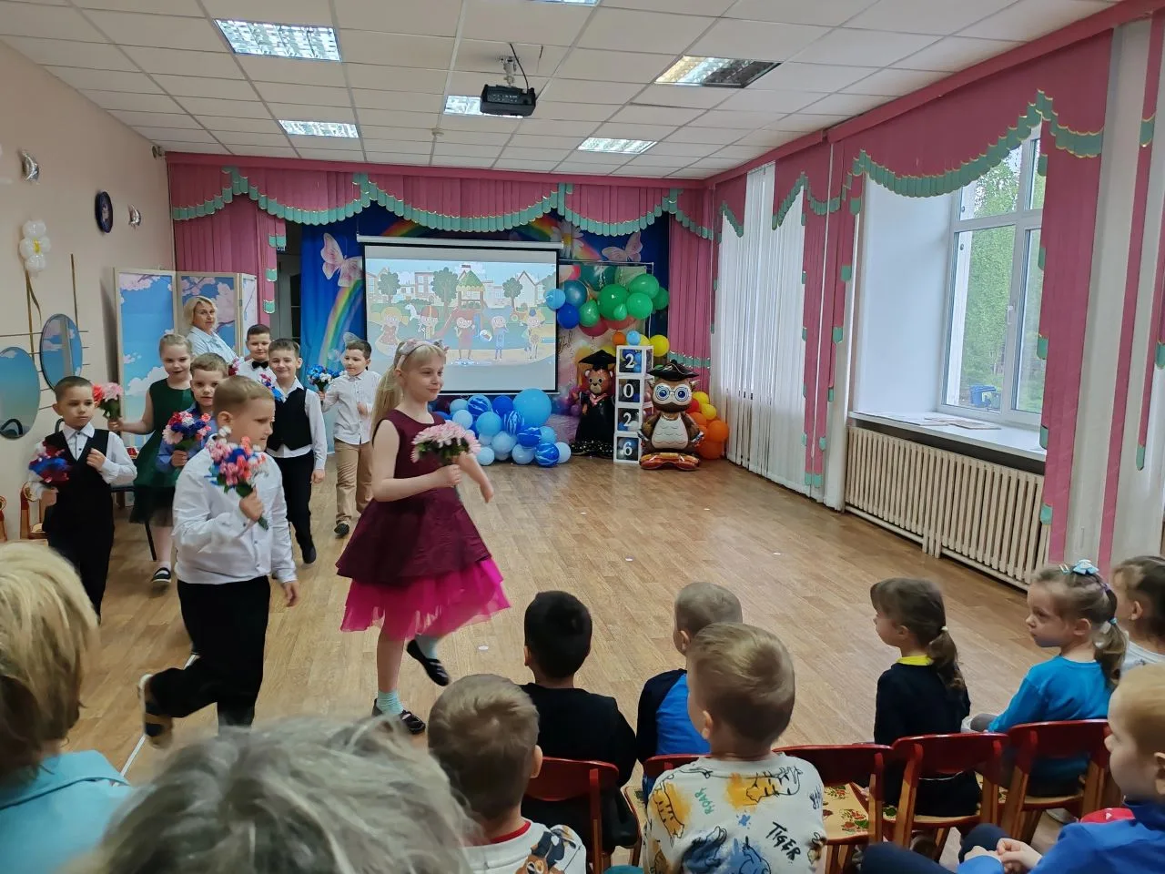 Наш детский сад превратился в настоящую концертную площадку!