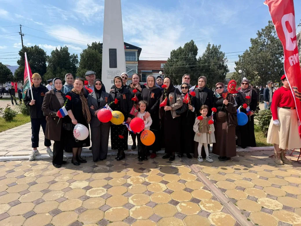 Сегодня 9 мая коллектив Реабилитационного Центра для детей и подростков с ограниченными...