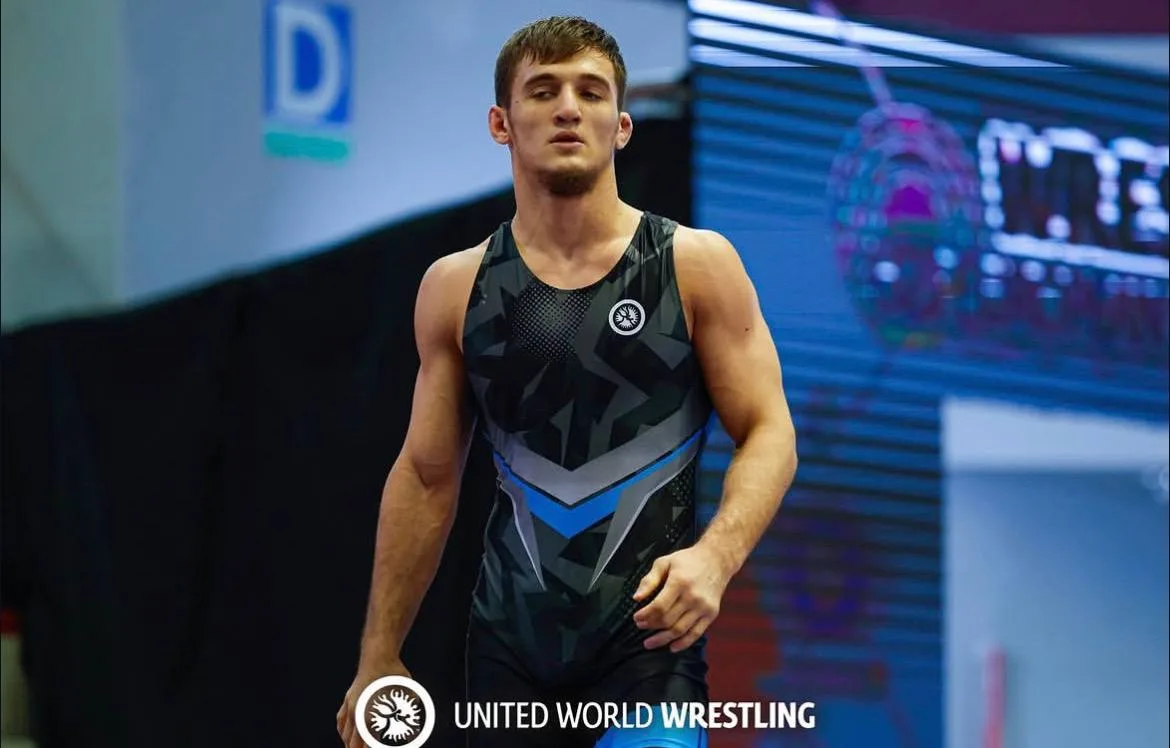 🥉 Магомед-Эми Эльтемиров выигрывает за третье место действующего Чемпиона Азии Абхиман...