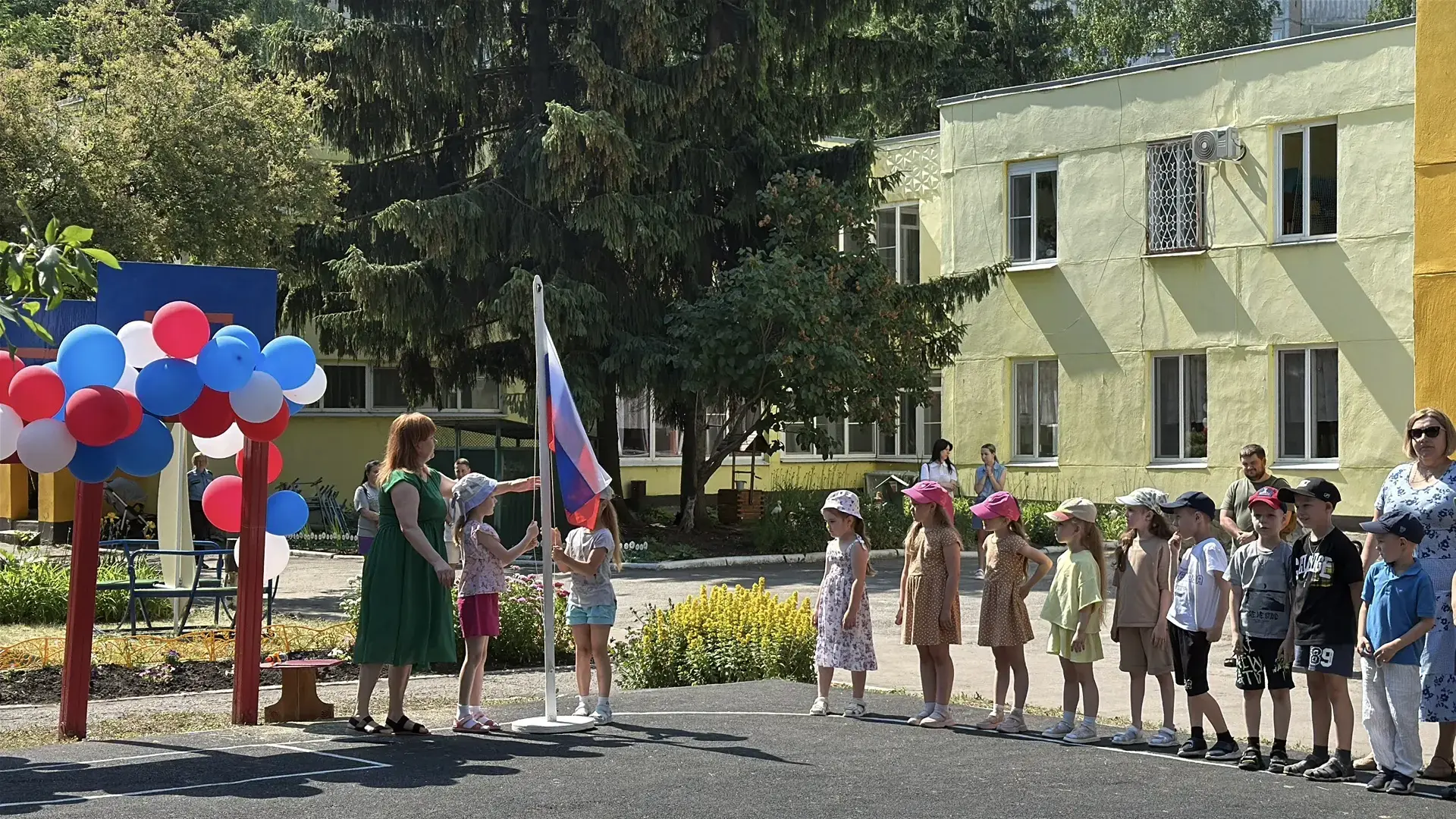 В честь праздника Дня России🇷🇺 в нашем детском саду прошел квест по станциям "Моя Рос...