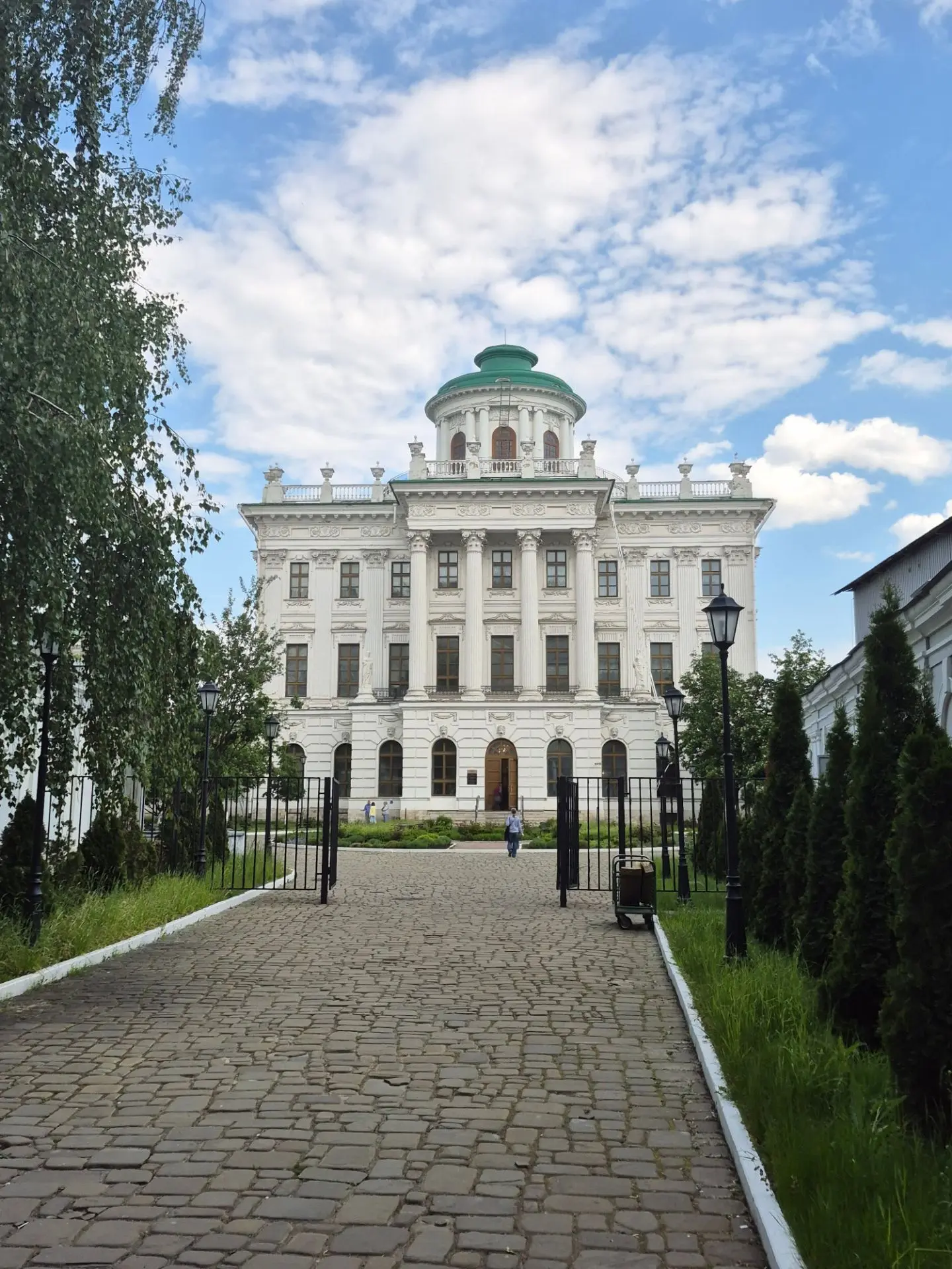 Особняки Москвы, куда можно попасть без билета. Прогулка по старинным зданиям с историе...