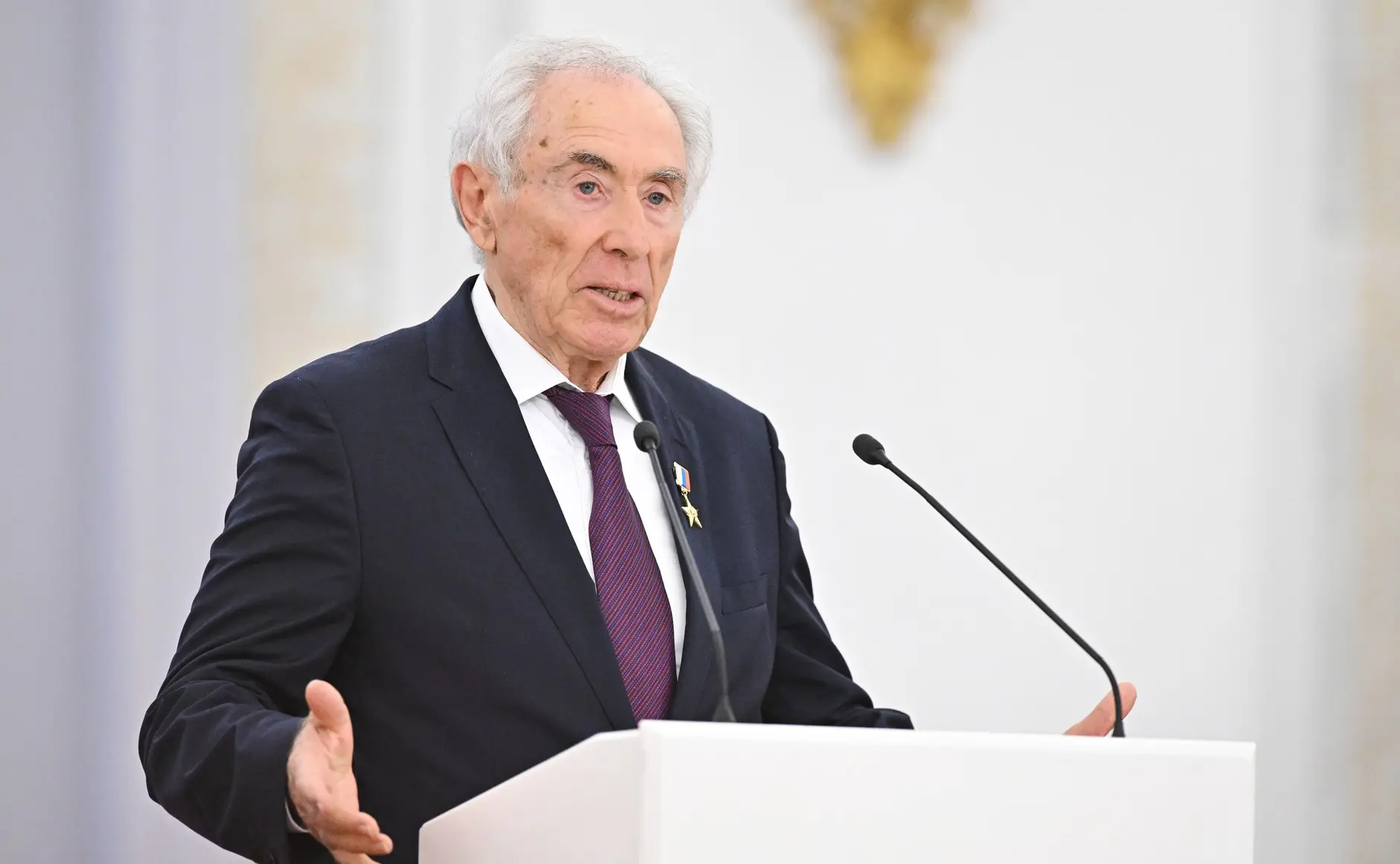 Сегодня, 12 июня, на церемонии вручения государственных наград звание Героя Труда РФ получил Алексан