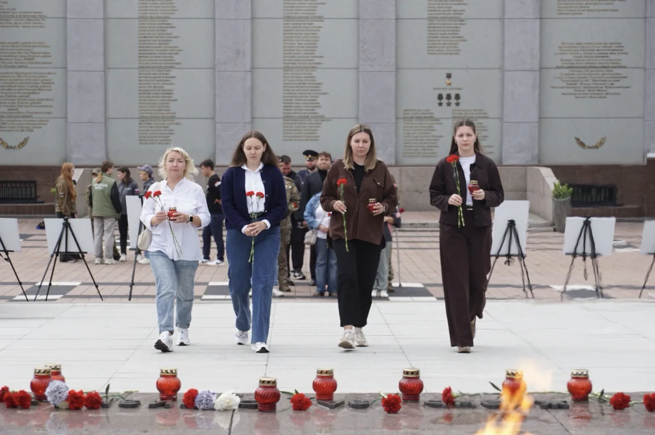 🕯️ Представители отряда «Казначейский волонтер» и Молодежного совета УФК по Иркутской ...