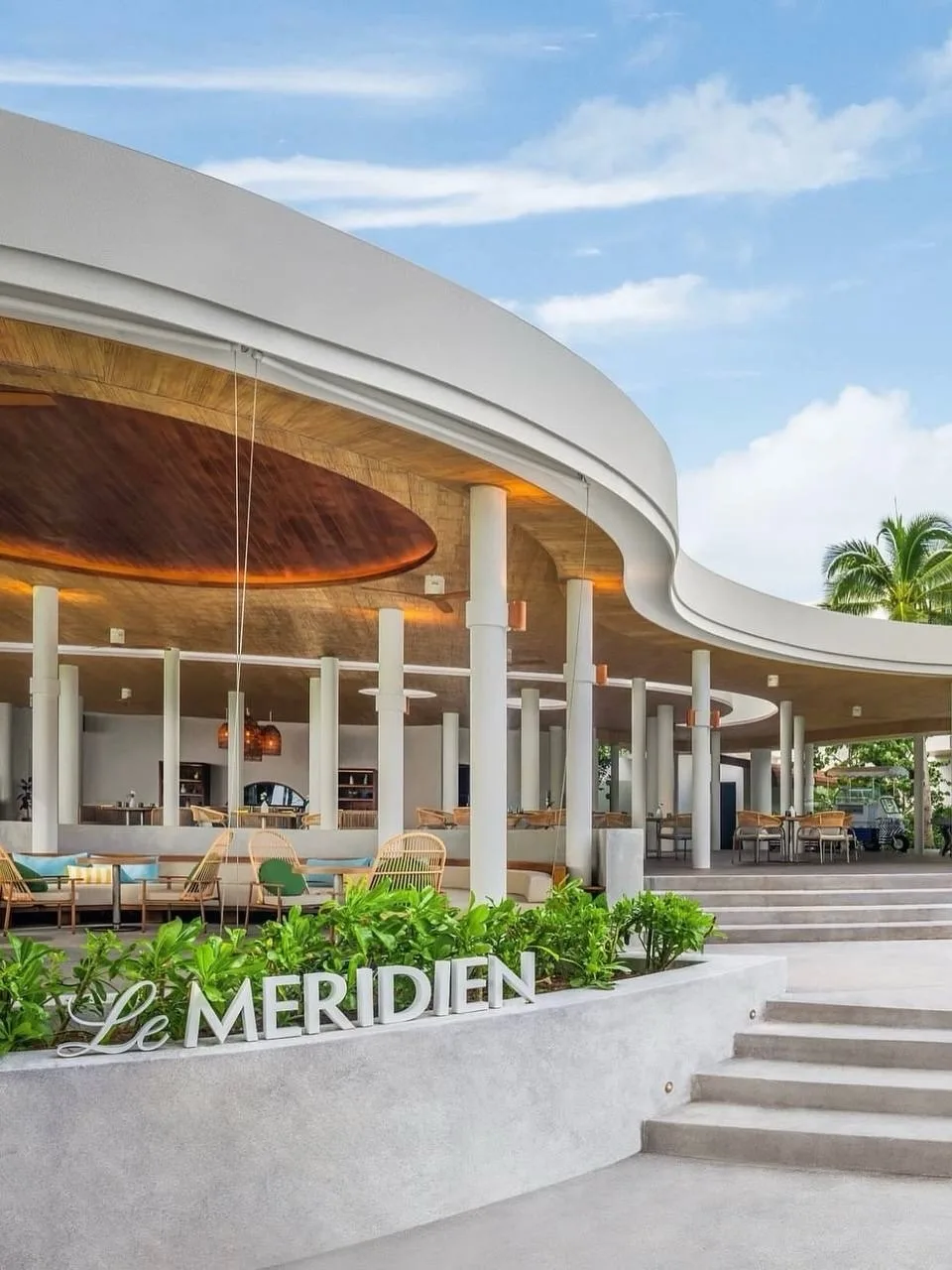 🔝 Топ-выбор для семейного отпуска на Пхукете — Le Meridien Phuket Mai Khao Beach Resor...
