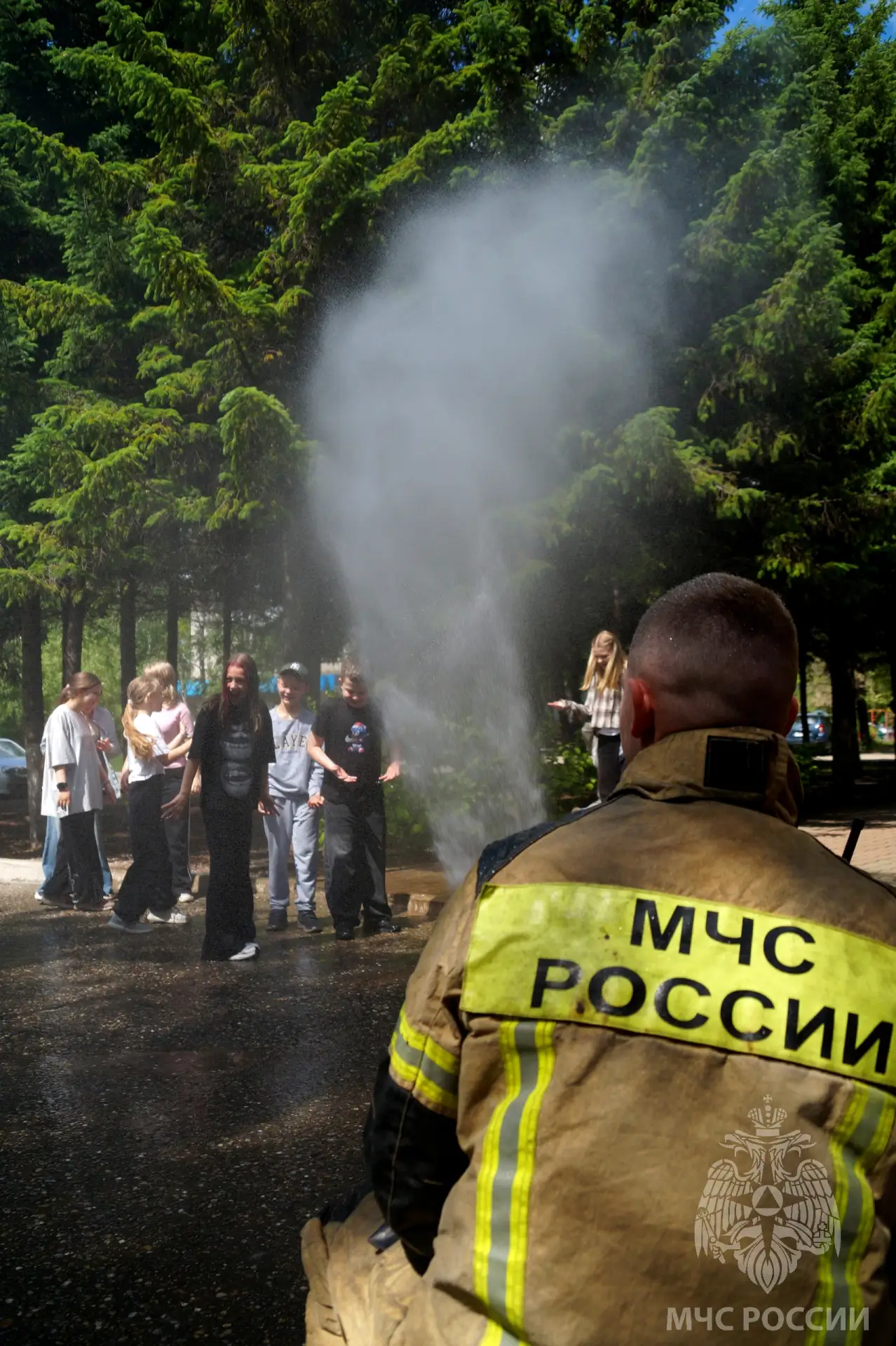 Доброе утро! Лёгкого понедельника и удачной недели ☘️

🚒 За прошедшие сутки огнеборцы тушили бытово
