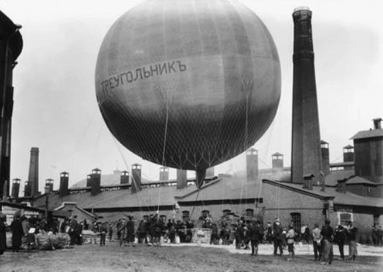 4 октября 1910 года на Комендантском аэродроме был установлен российский рекорд высоты ...