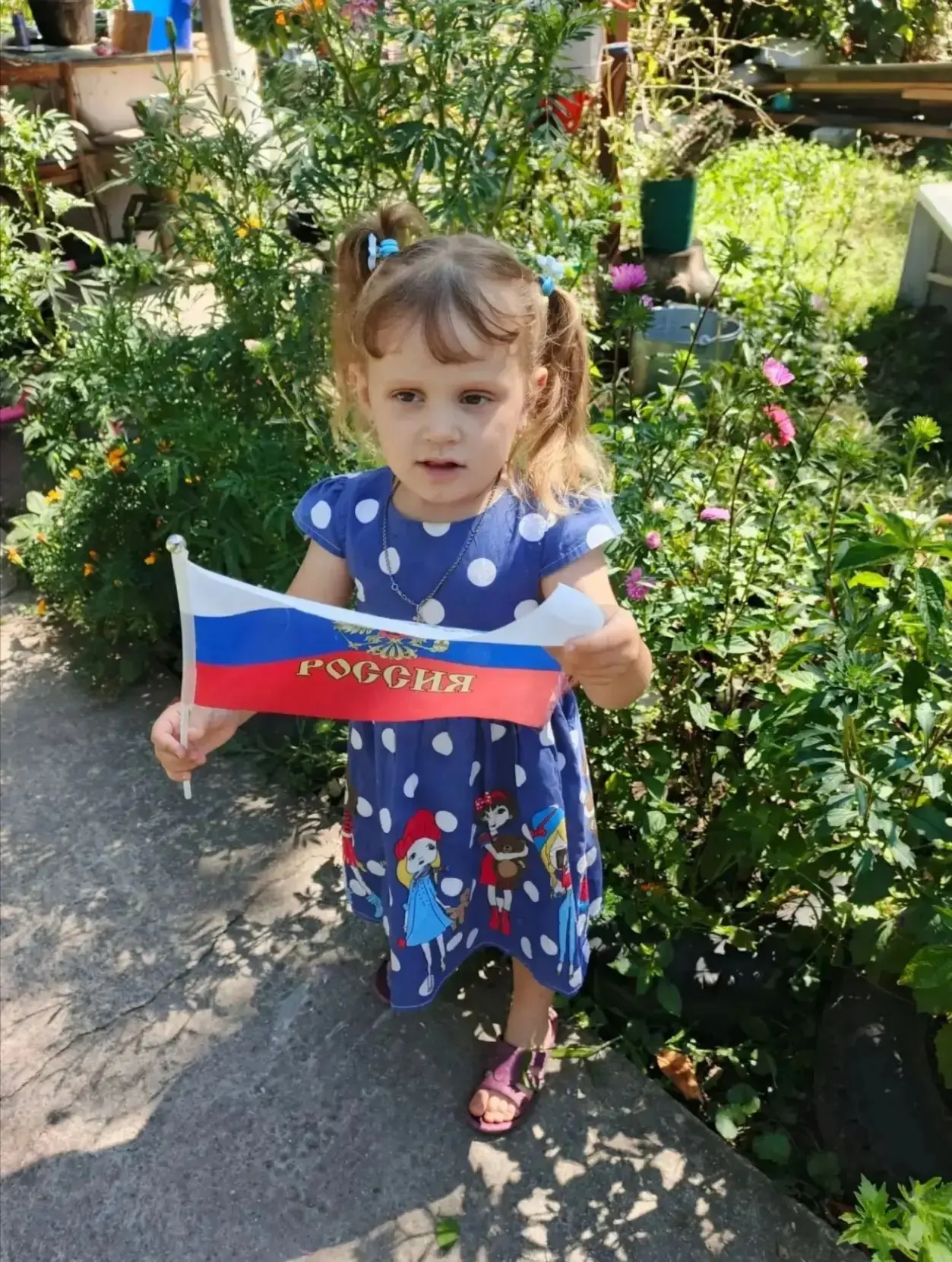 Воспитанница смешанной дошкольной группы Карпенко Виктория принимает участие в акции «Ф...