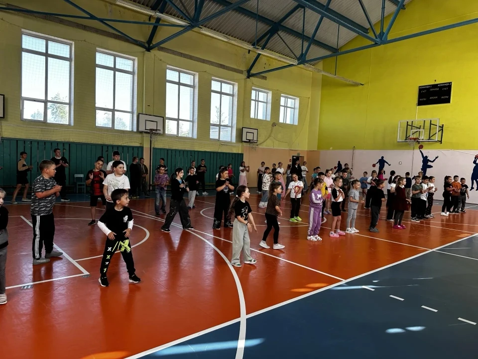 11 июня летний оздоровительный лагерь "Детствоград" познакомился с пожарной частью. В начале дня все